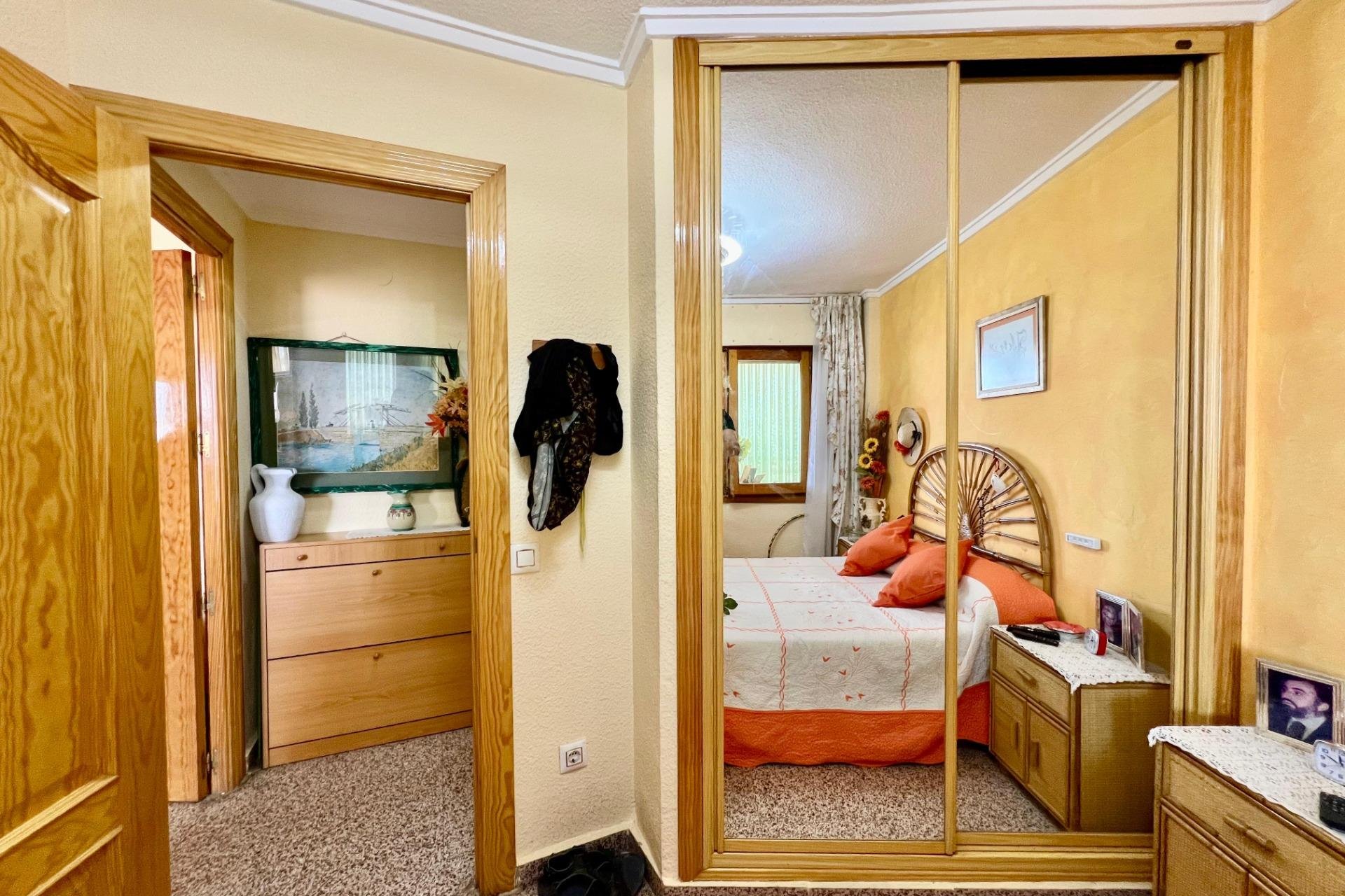 Használt Ingatlanok - Apartman -
Torrevieja - La Mata