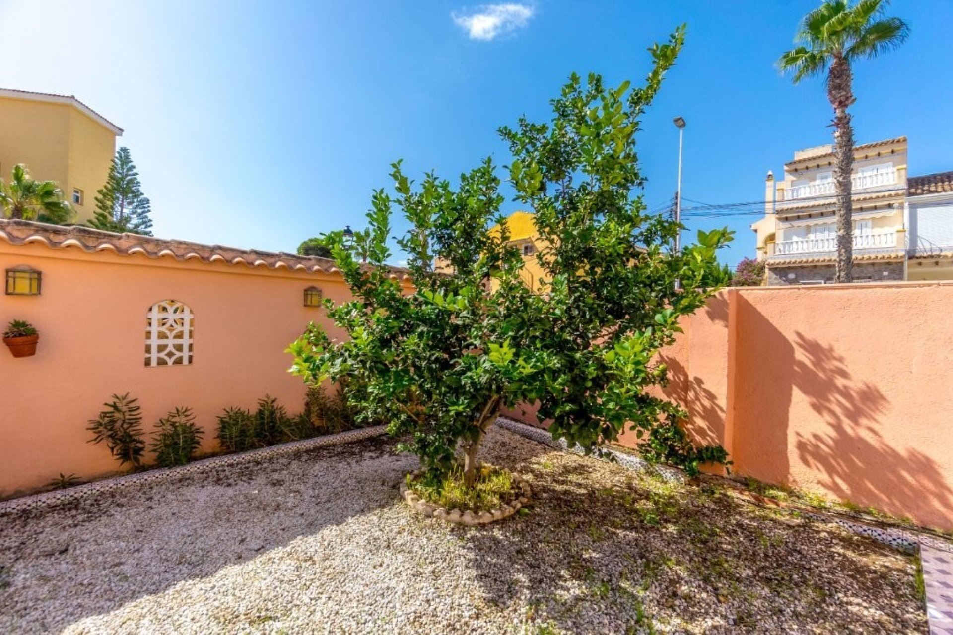 Használt Ingatlanok - Apartman -
Torrevieja - La Rosaleda