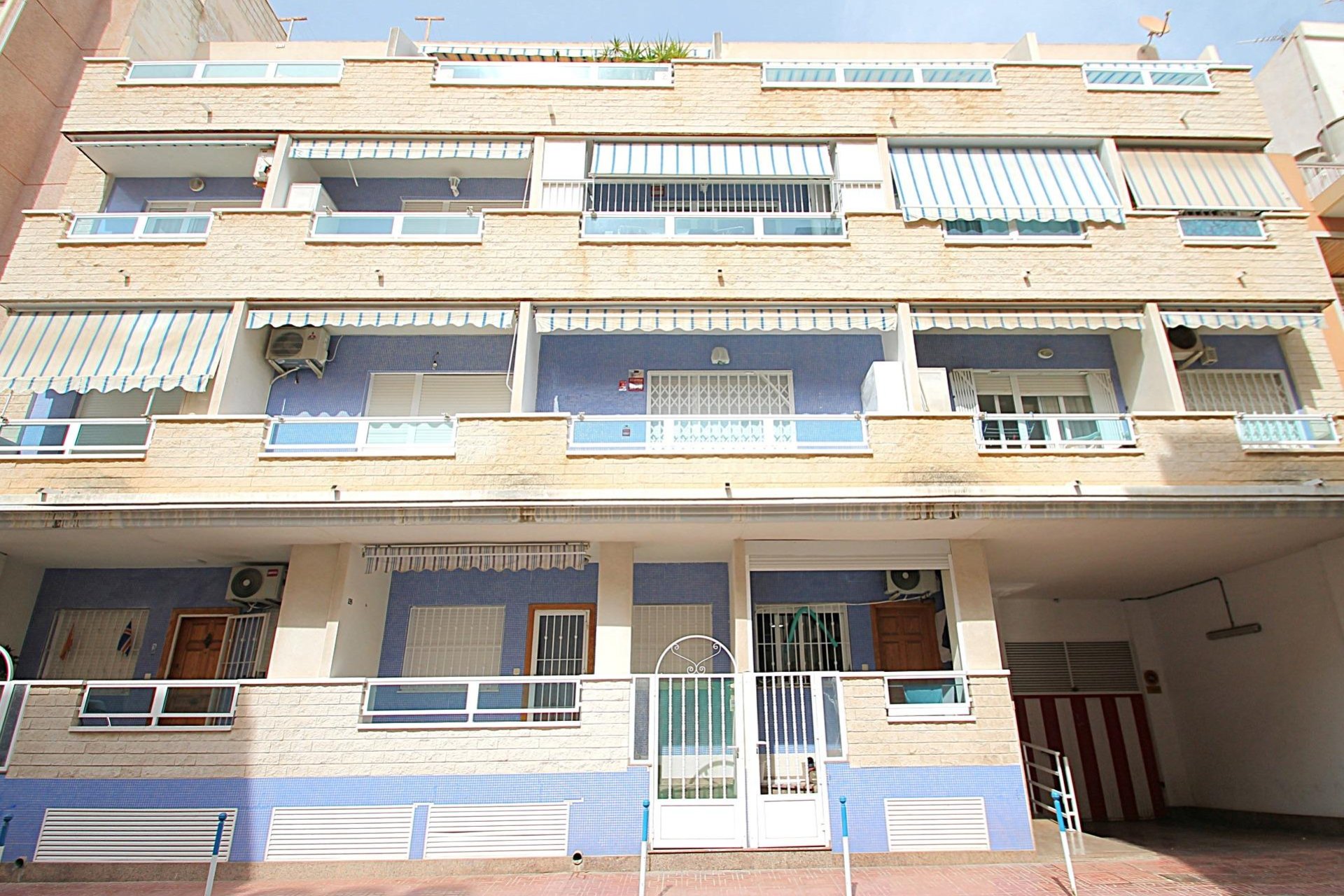 Használt Ingatlanok - Apartman -
Torrevieja - Las Piscinas Naturales