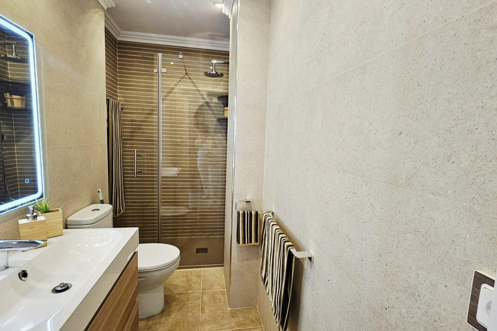 Használt Ingatlanok - Apartman -
Torrevieja - Nueva Torrevieja