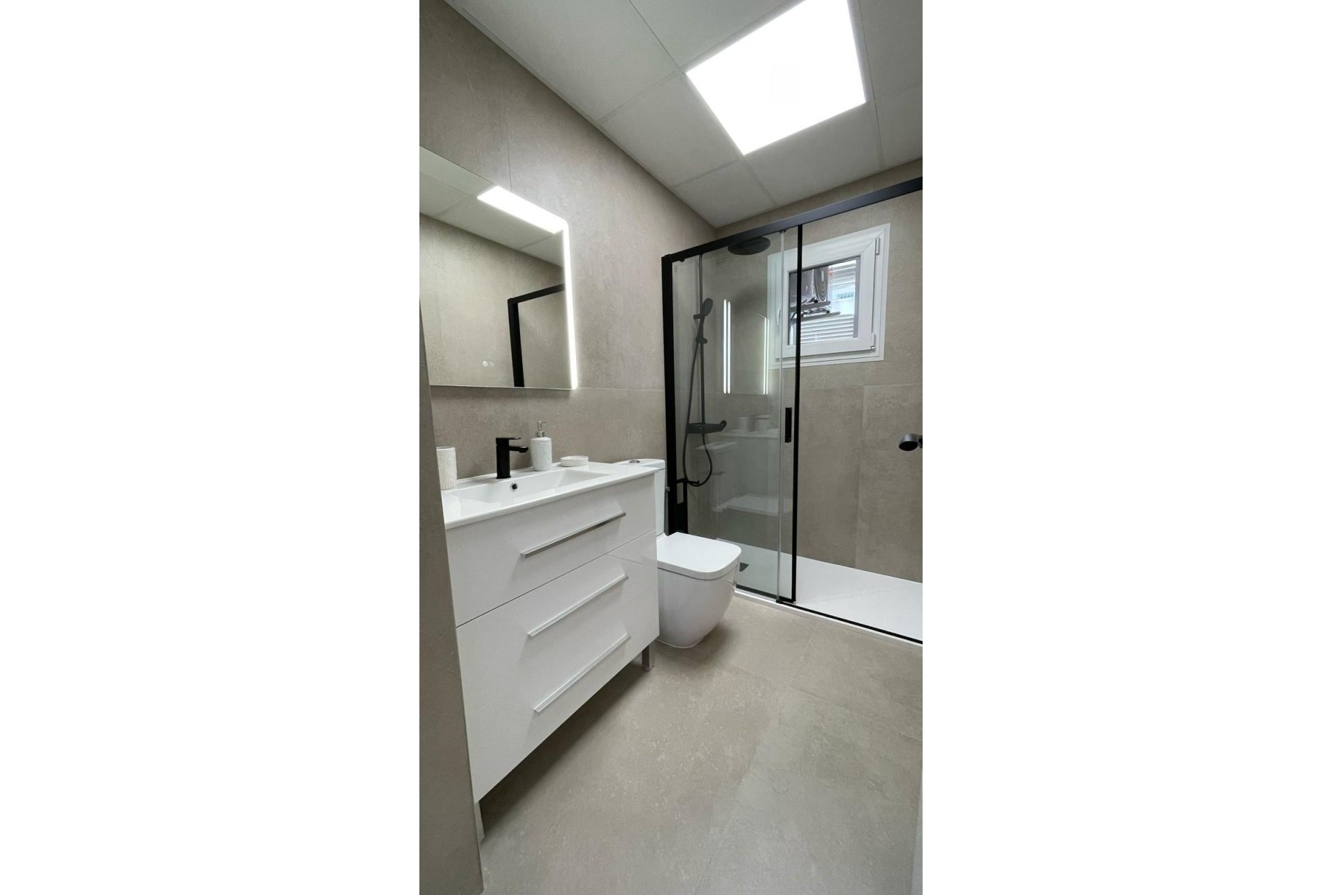 Használt Ingatlanok - Apartman -
Torrevieja - PARQUE DE LAS NACIONES