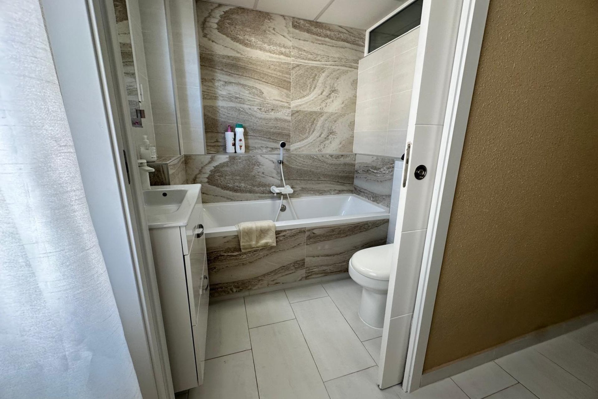 Használt Ingatlanok - Apartman -
Torrevieja - Paseo Maritimo