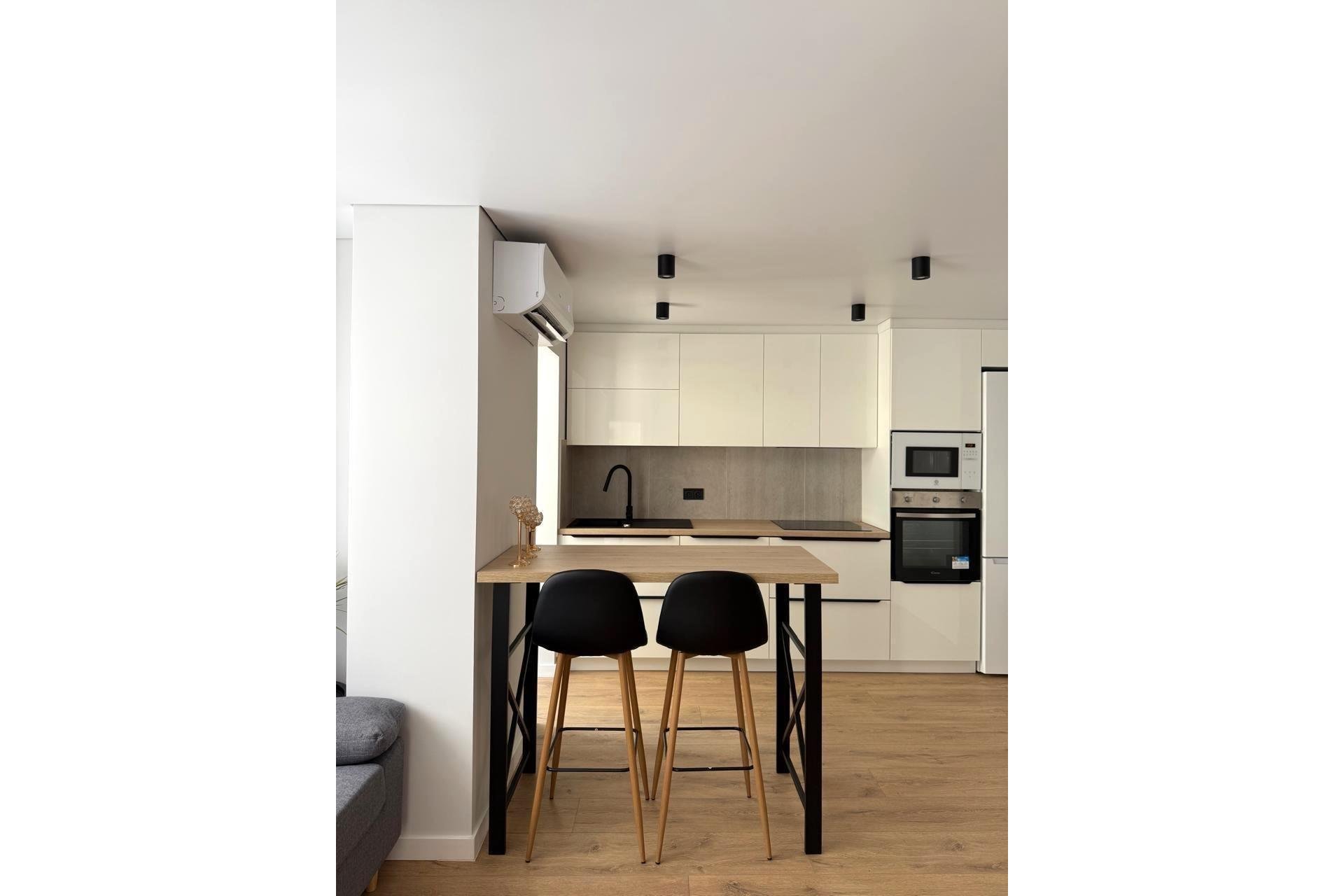 Használt Ingatlanok - Apartman -
Torrevieja - Paseo Maritimo