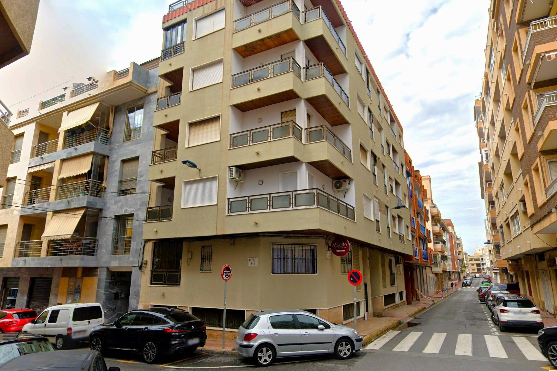Használt Ingatlanok - Apartman -
Torrevieja - Paseo Maritimo