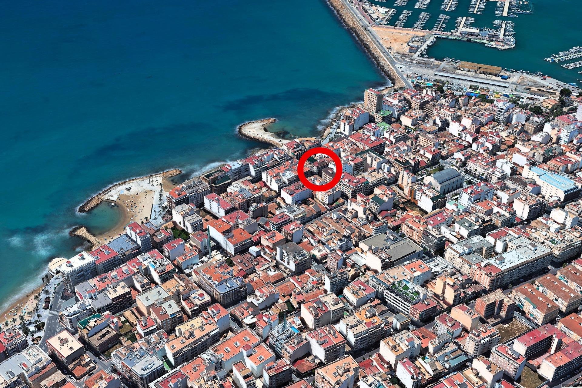 Használt Ingatlanok - Apartman -
Torrevieja - Paseo Maritimo