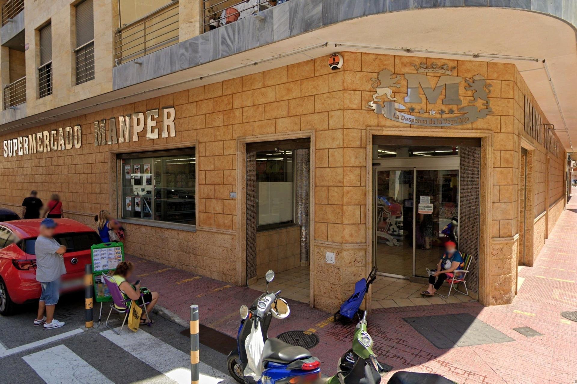 Használt Ingatlanok - Apartman -
Torrevieja - Paseo Maritimo