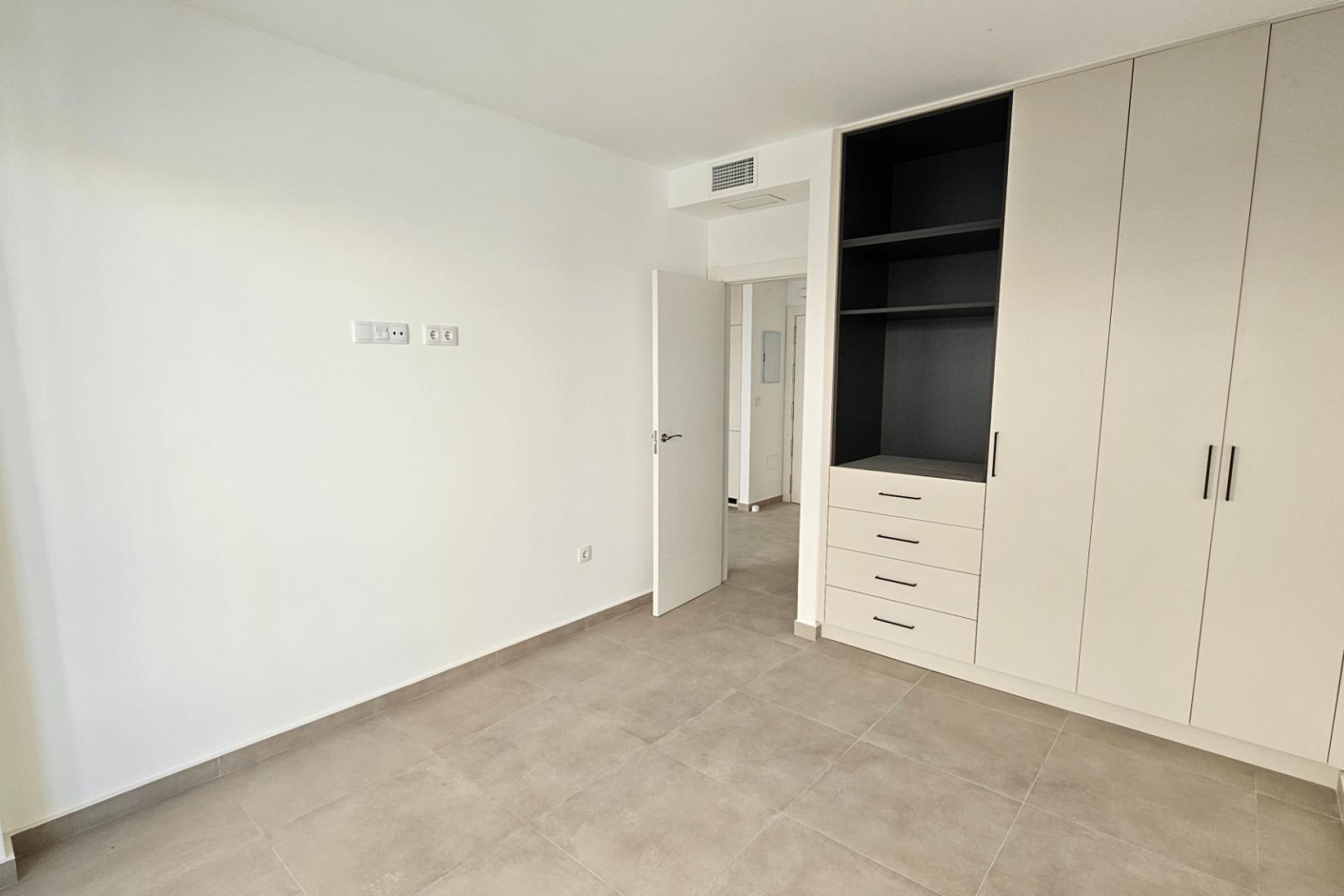 Használt Ingatlanok - Apartman -
Torrevieja - Paseo Maritimo
