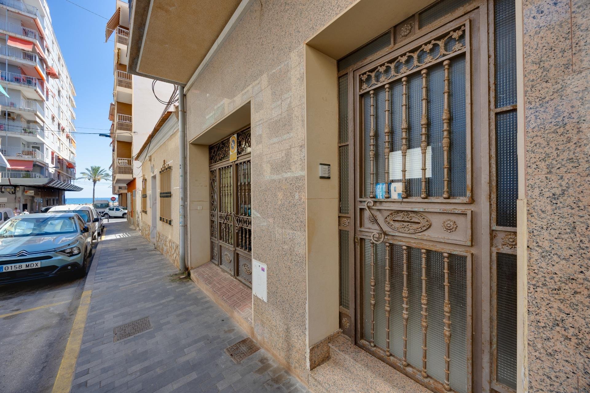Használt Ingatlanok - Apartman -
Torrevieja - Paseo Maritimo