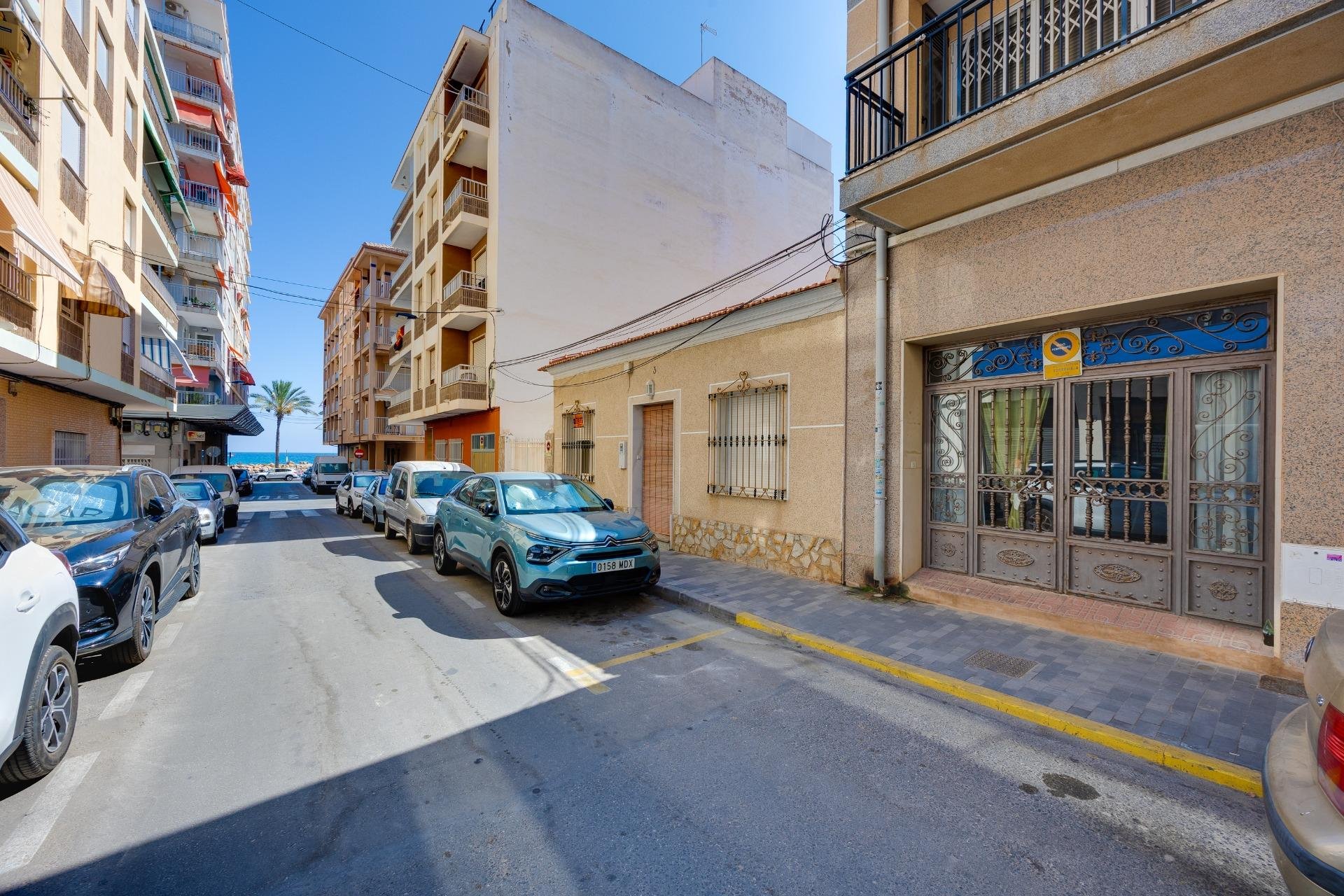 Használt Ingatlanok - Apartman -
Torrevieja - Paseo Maritimo