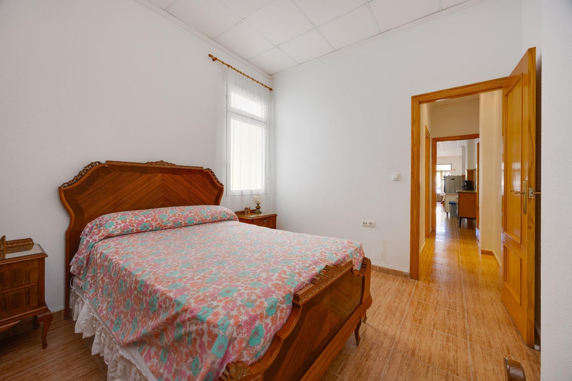 Használt Ingatlanok - Apartman -
Torrevieja - Paseo Maritimo