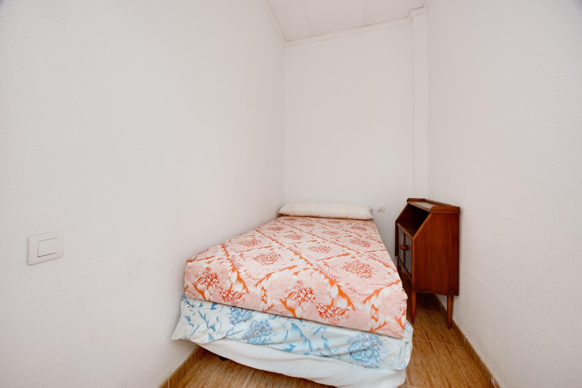 Használt Ingatlanok - Apartman -
Torrevieja - Paseo Maritimo