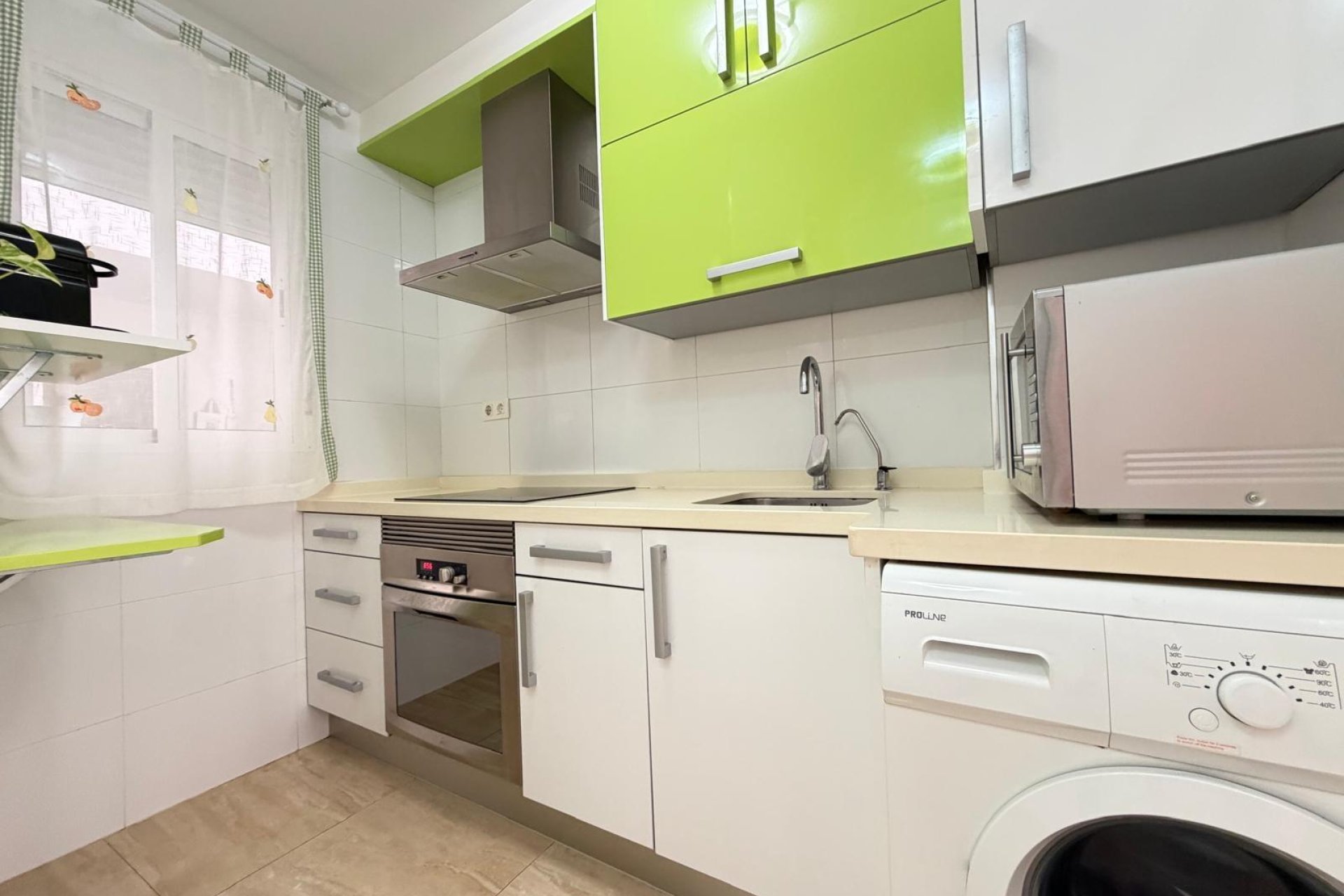 Használt Ingatlanok - Apartman -
Torrevieja - Paseo Maritimo