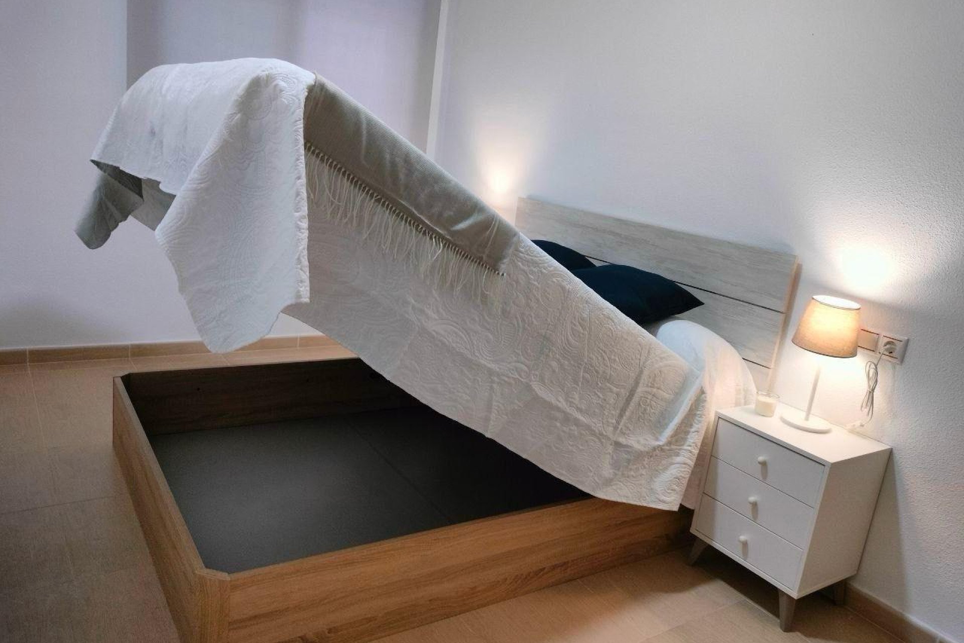 Használt Ingatlanok - Apartman -
Torrevieja - Playa de los Locos