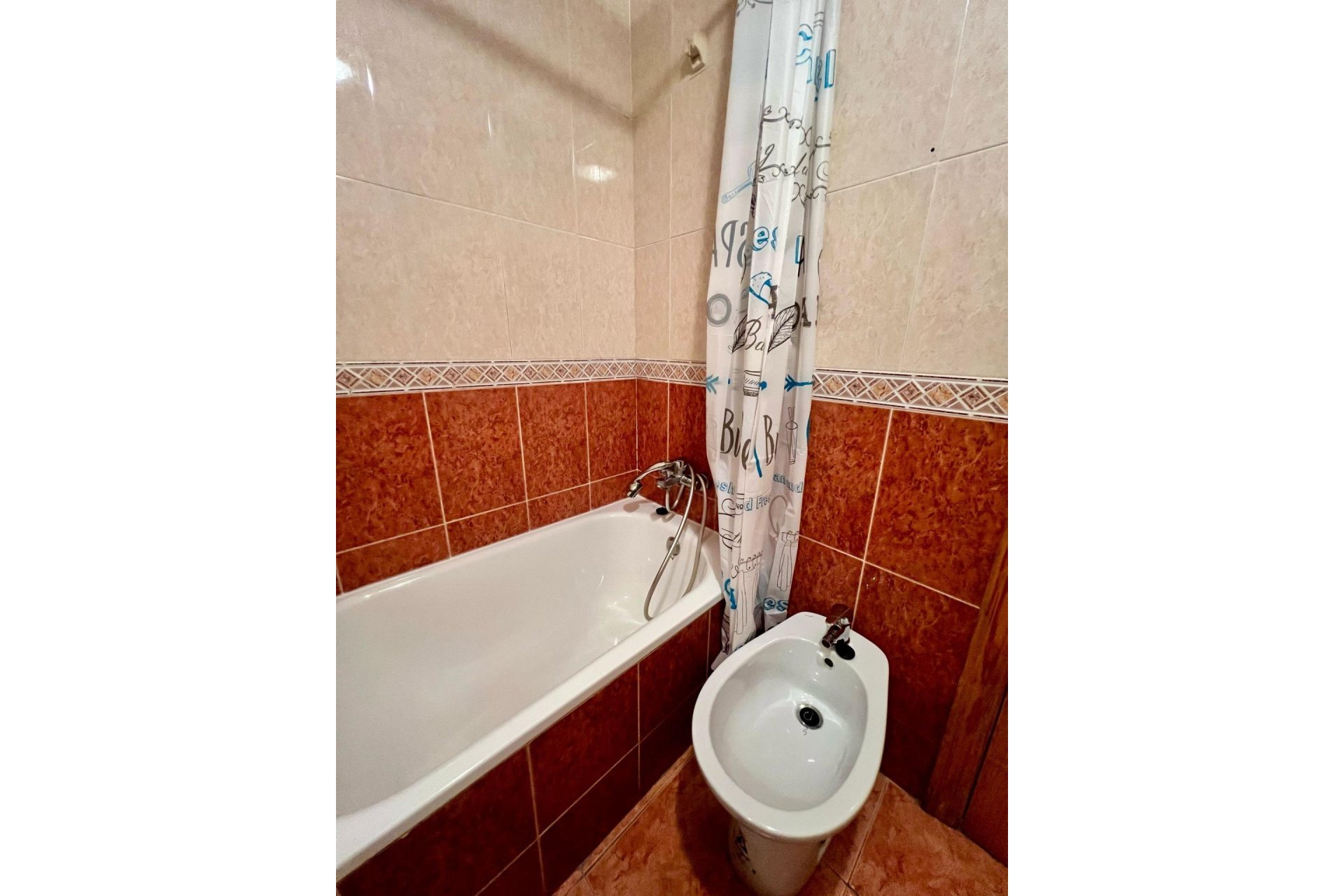 Használt Ingatlanok - Apartman -
Torrevieja - Playa de los Locos