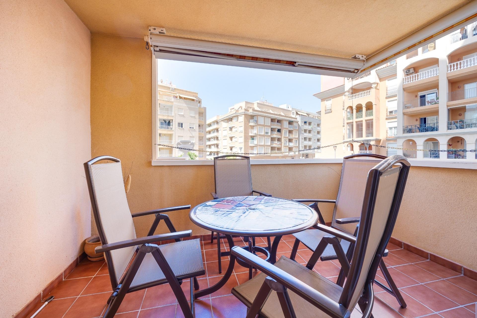Használt Ingatlanok - Apartman -
Torrevieja - Playa de los Locos