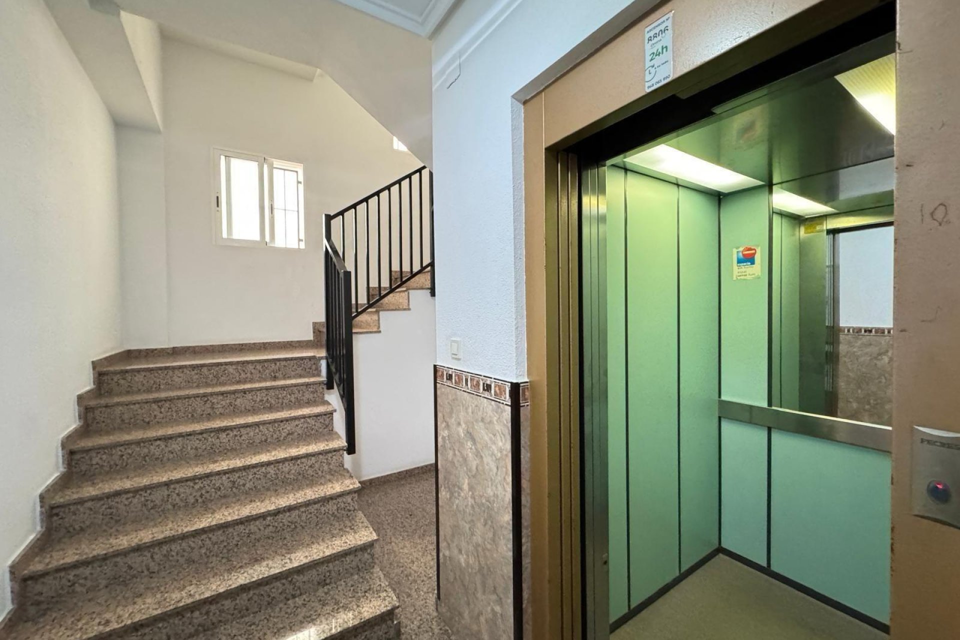 Használt Ingatlanok - Apartman -
Torrevieja - Playa de los Locos