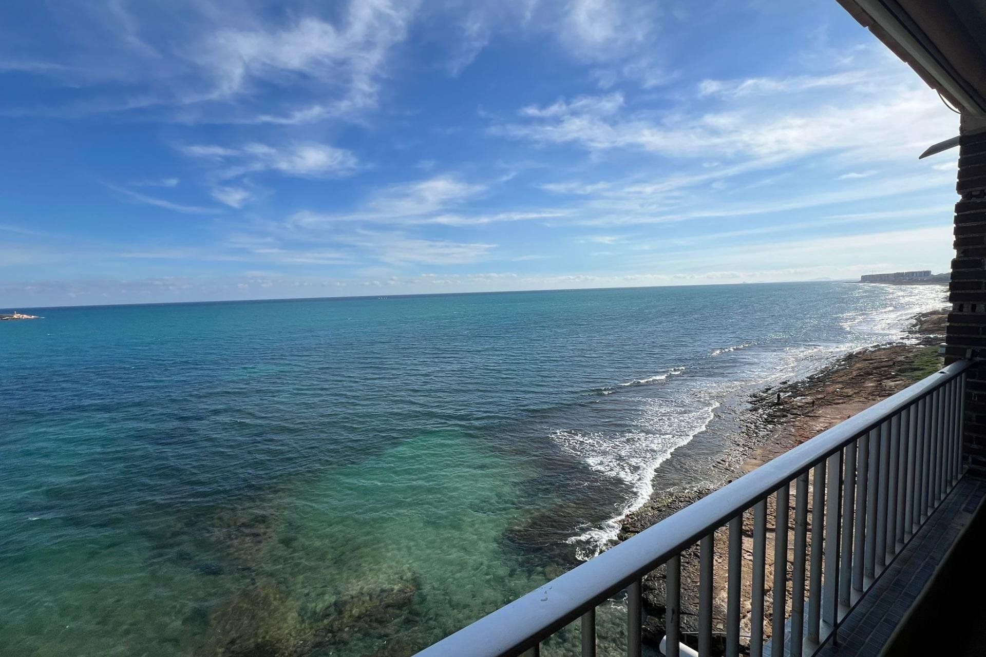 Használt Ingatlanok - Apartman -
Torrevieja - Playa De Los Naufragos