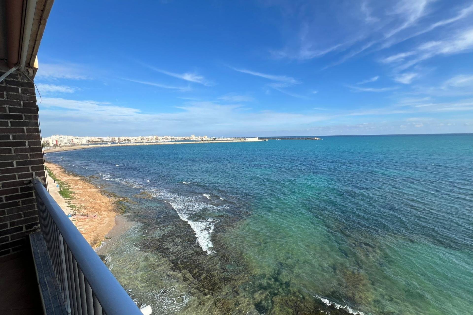 Használt Ingatlanok - Apartman -
Torrevieja - Playa De Los Naufragos