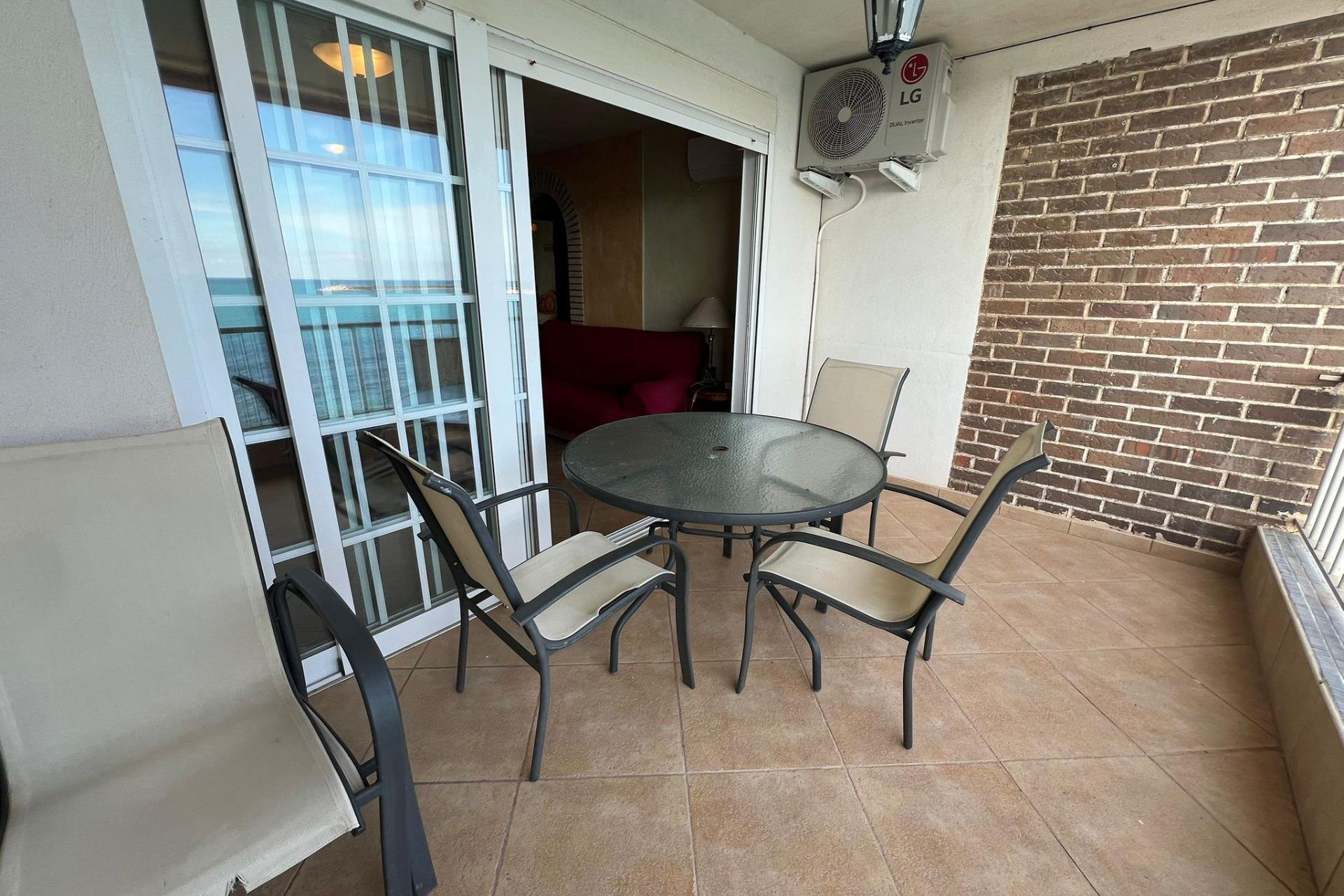 Használt Ingatlanok - Apartman -
Torrevieja - Playa De Los Naufragos