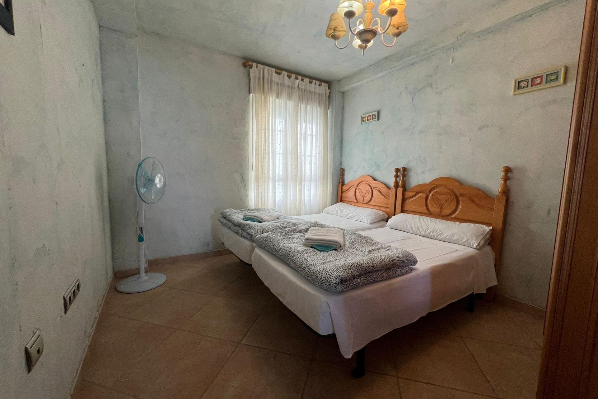 Használt Ingatlanok - Apartman -
Torrevieja - Playa De Los Naufragos