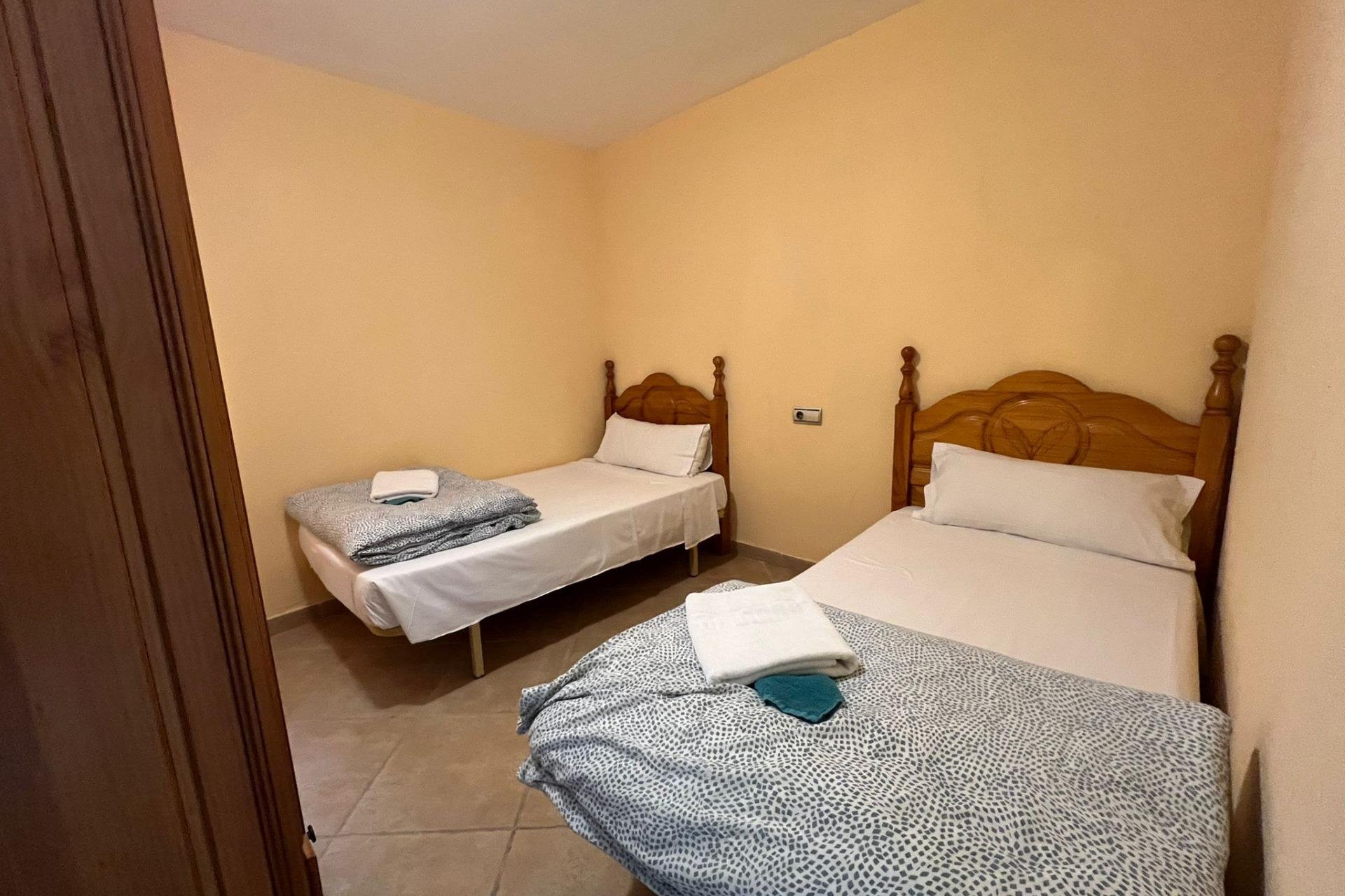 Használt Ingatlanok - Apartman -
Torrevieja - Playa De Los Naufragos