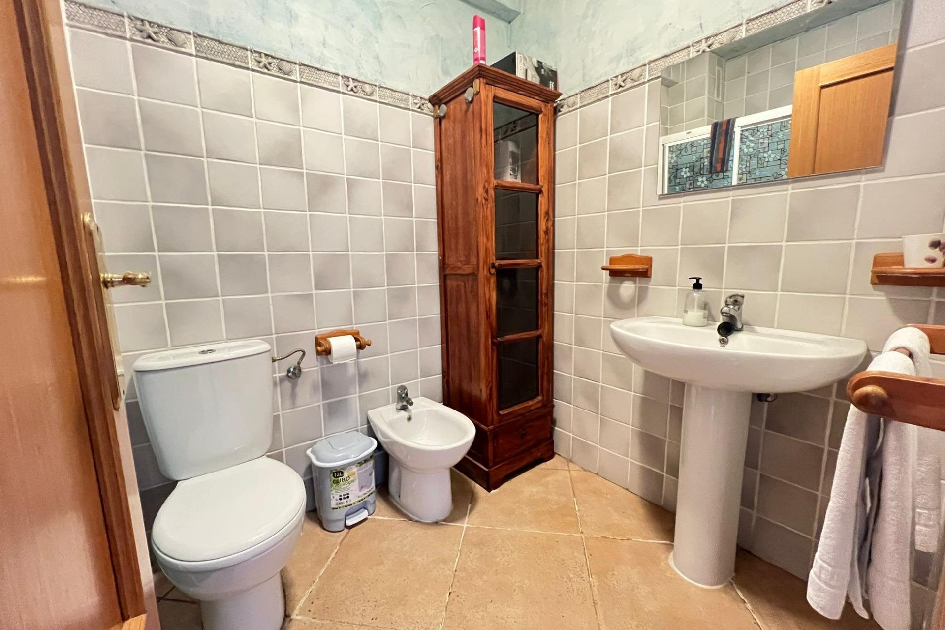 Használt Ingatlanok - Apartman -
Torrevieja - Playa De Los Naufragos
