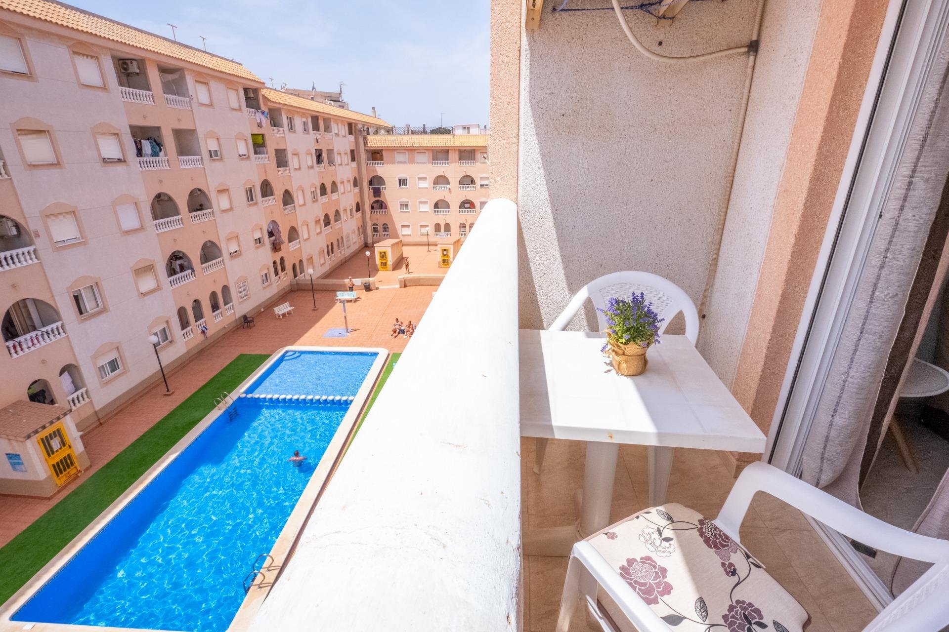 Használt Ingatlanok - Apartman -
Torrevieja - Playa del Cura