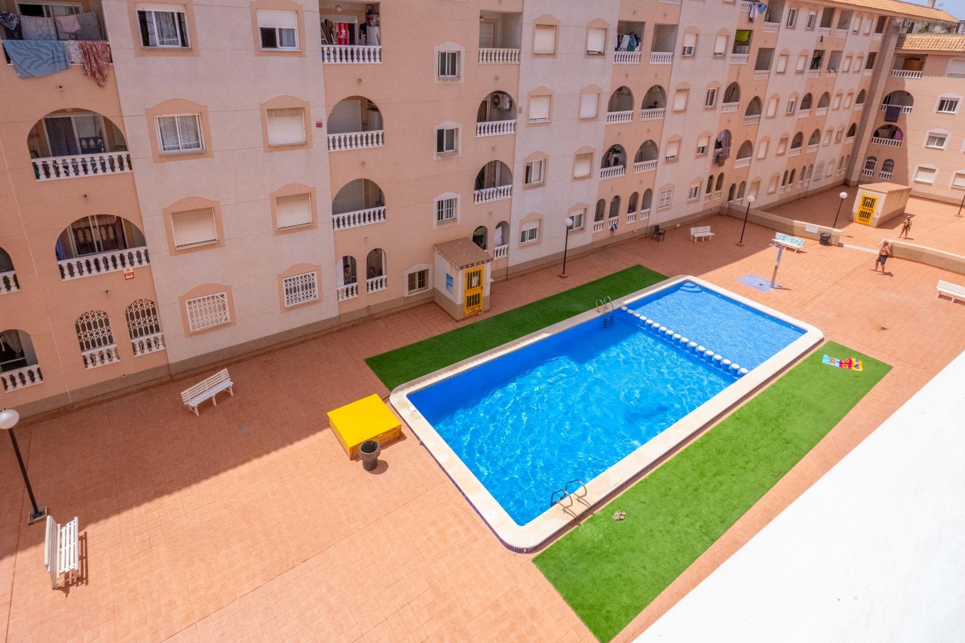 Használt Ingatlanok - Apartman -
Torrevieja - Playa del Cura