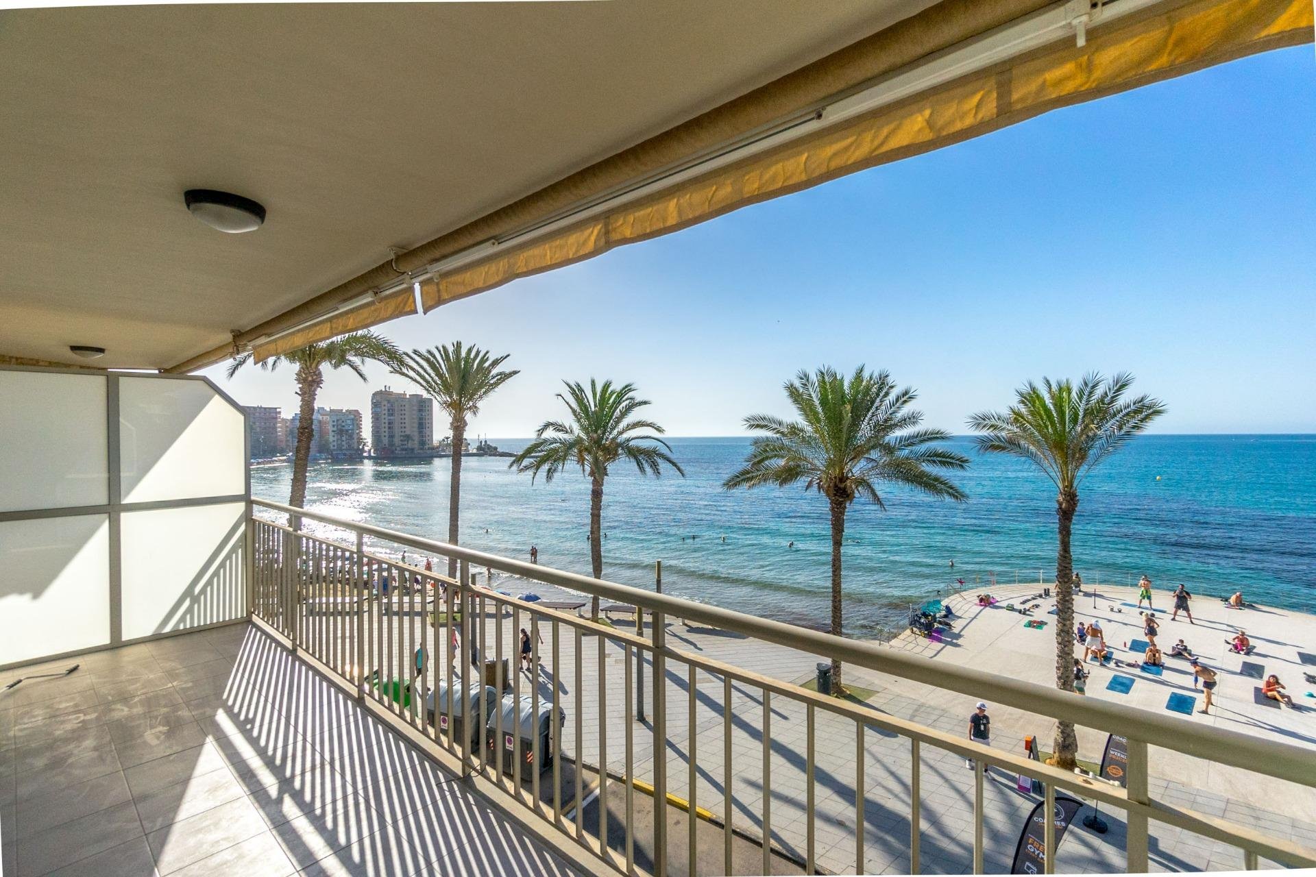 Használt Ingatlanok - Apartman -
Torrevieja - Playa del Cura