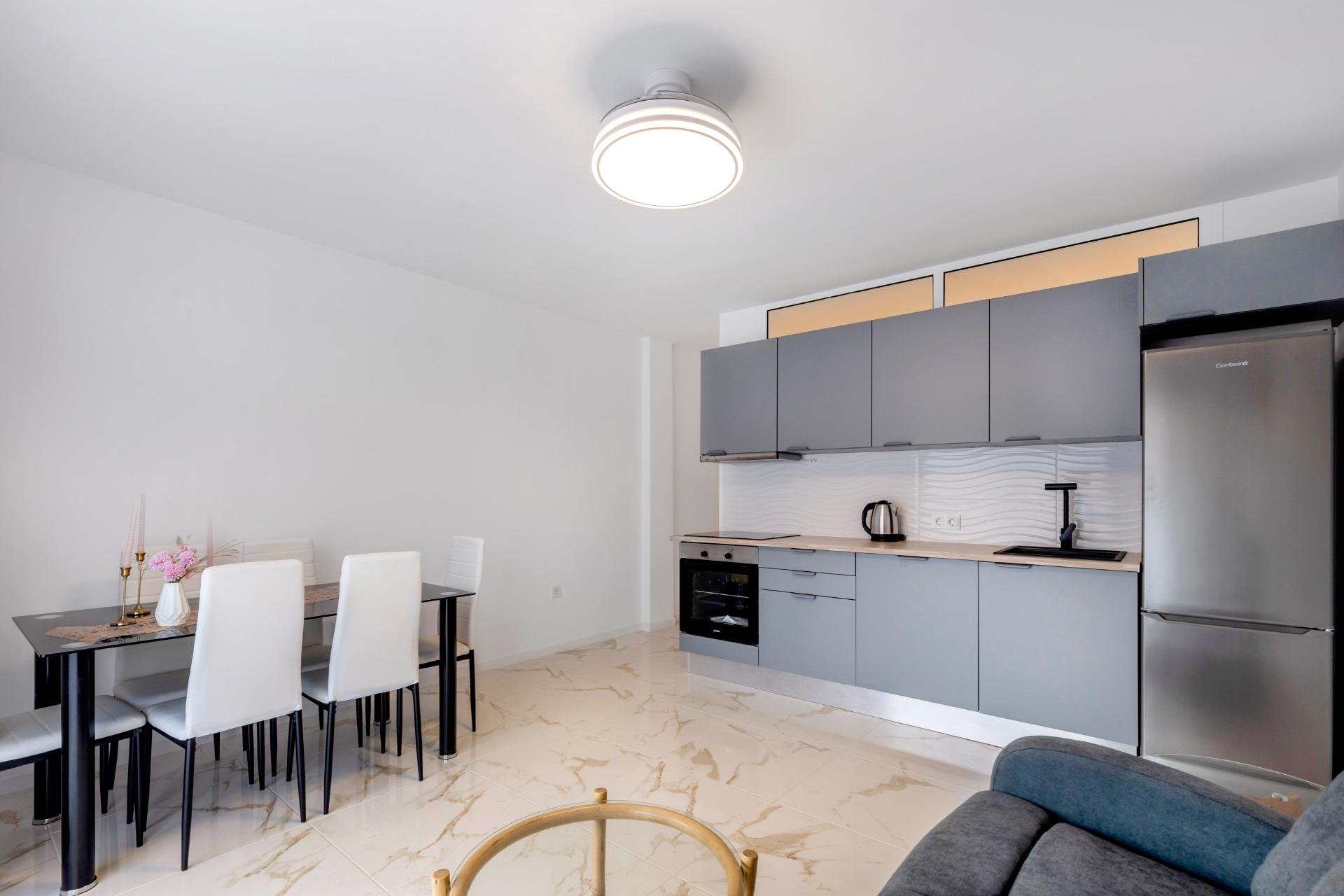 Használt Ingatlanok - Apartman -
Torrevieja - Playa del Cura