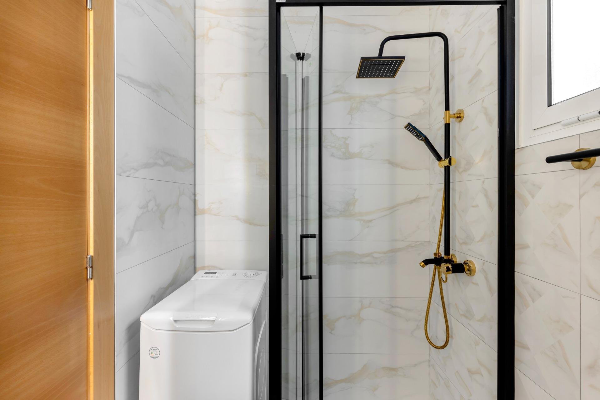 Használt Ingatlanok - Apartman -
Torrevieja - Playa del Cura