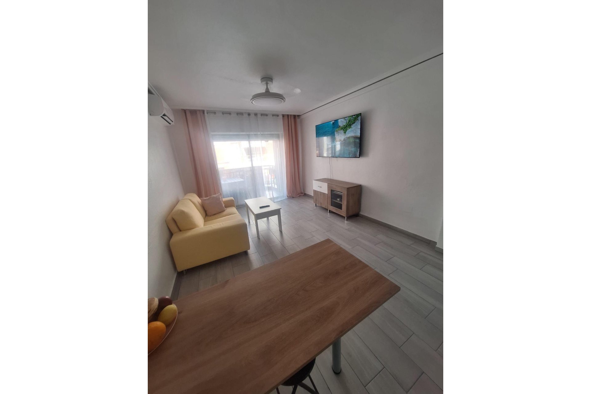 Használt Ingatlanok - Apartman -
Torrevieja - Playa del Cura