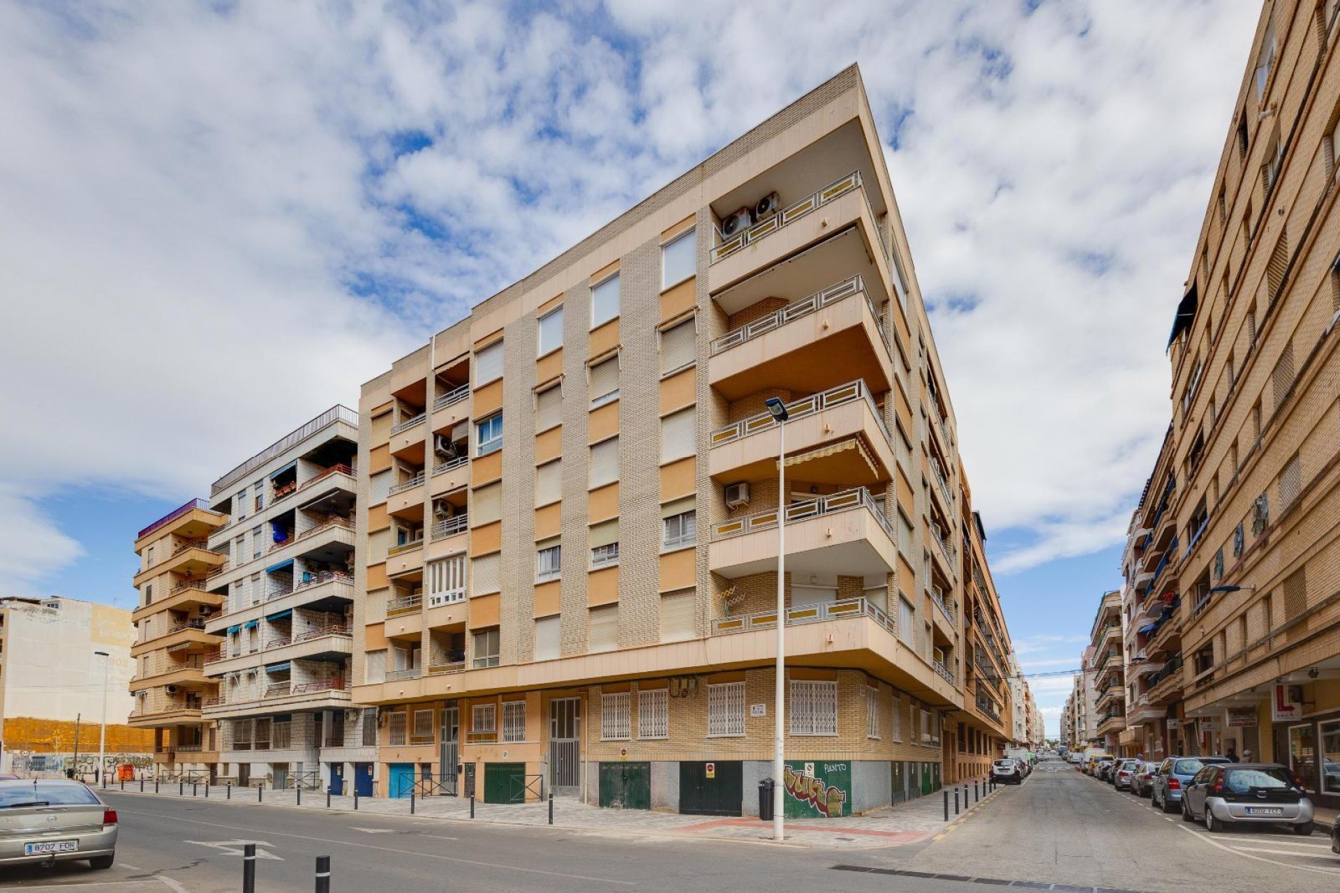 Használt Ingatlanok - Apartman -
Torrevieja - Playa del Cura