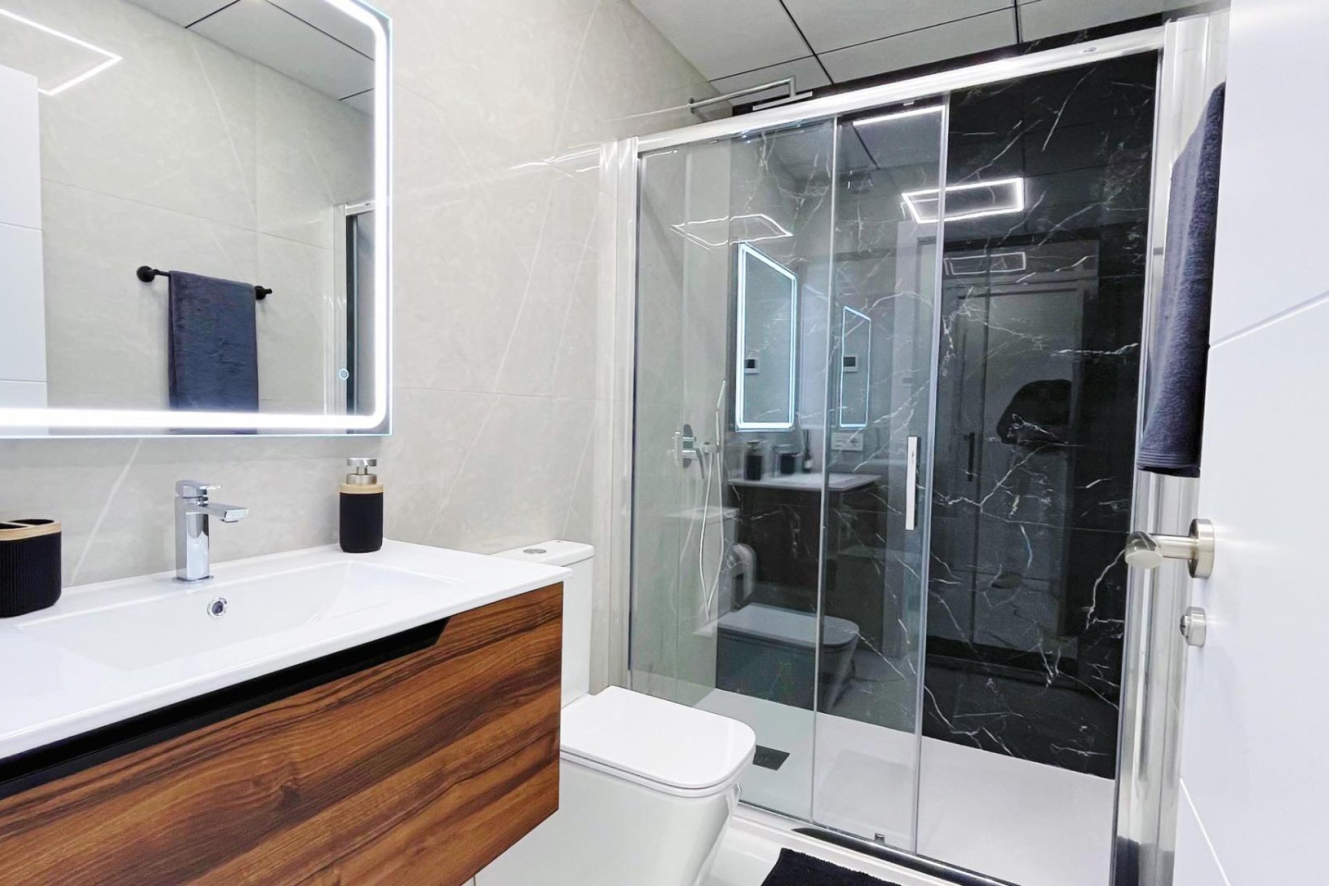 Használt Ingatlanok - Apartman -
Torrevieja - Playa del Cura
