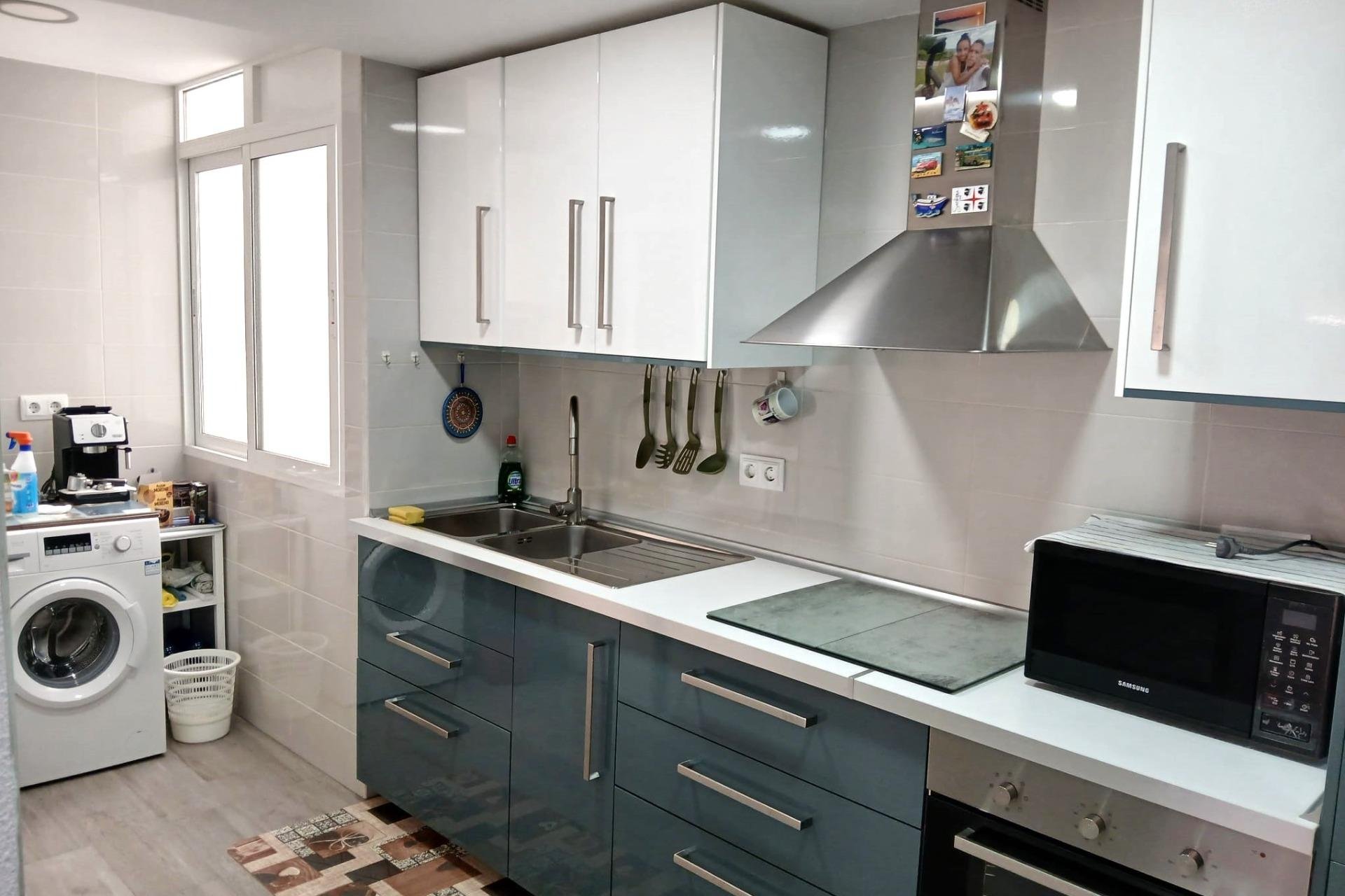 Használt Ingatlanok - Apartman -
Torrevieja - Playa del Cura