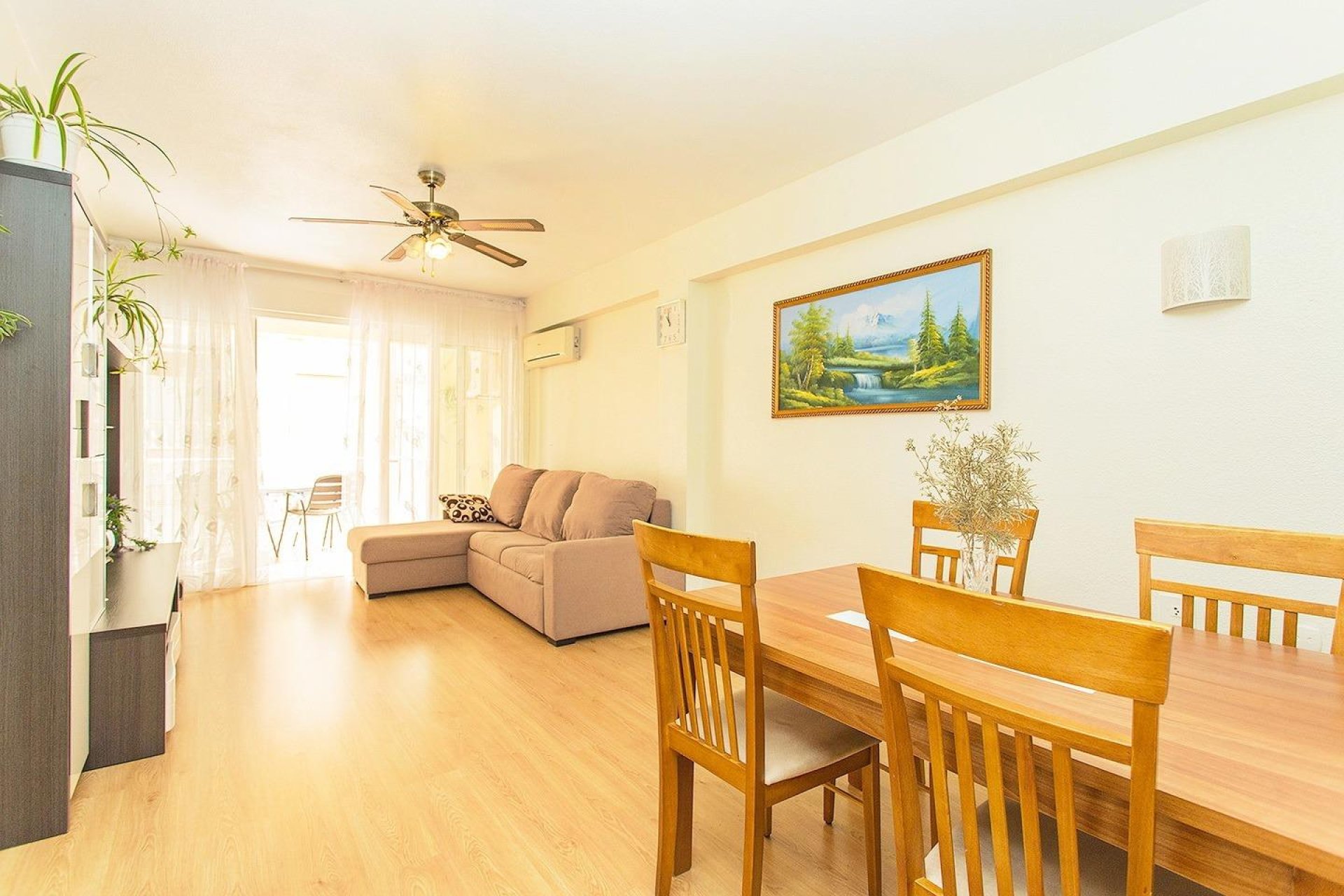 Használt Ingatlanok - Apartman -
Torrevieja - Playa del Cura