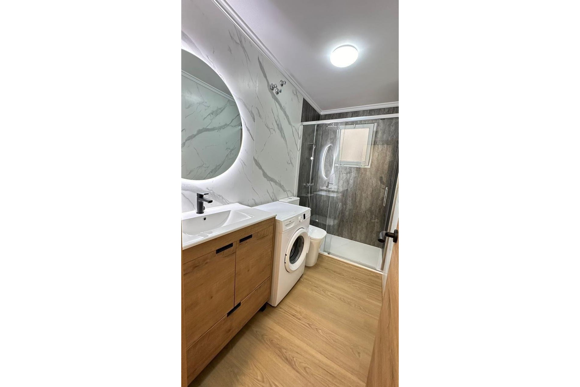 Használt Ingatlanok - Apartman -
Torrevieja - Playa del Cura