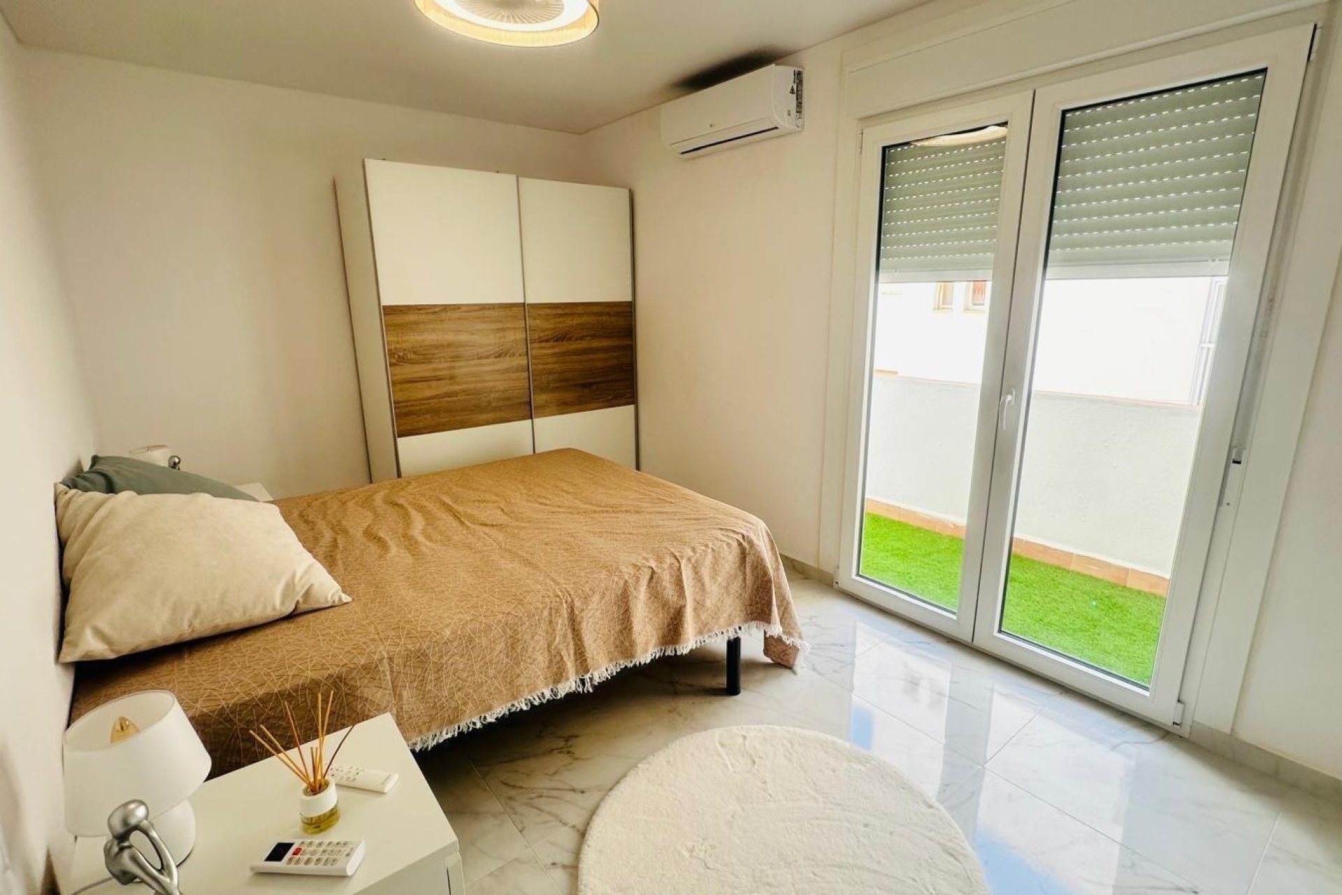 Használt Ingatlanok - Apartman -
Torrevieja - Playa del Cura