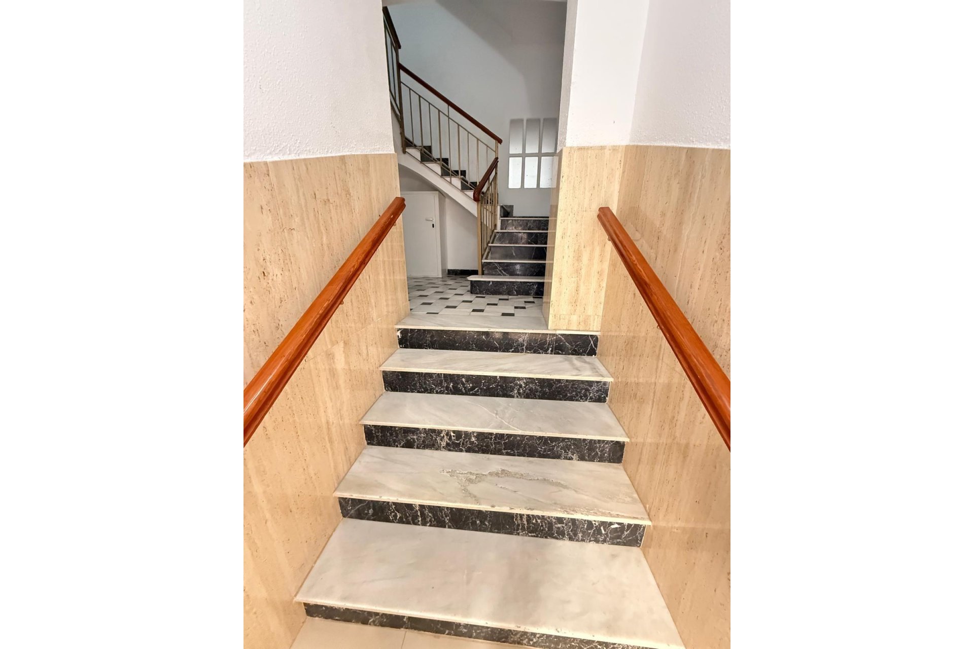 Használt Ingatlanok - Apartman -
Torrevieja - Playa del Cura