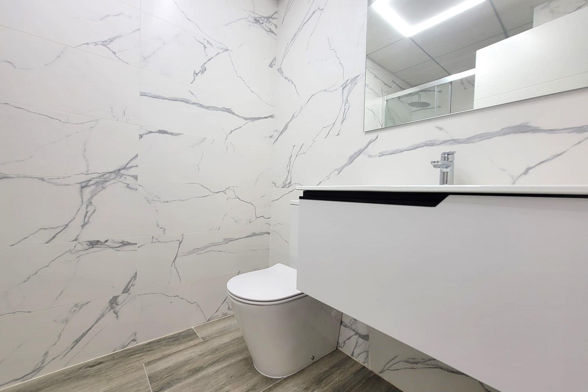 Használt Ingatlanok - Apartman -
Torrevieja - Playa del Cura