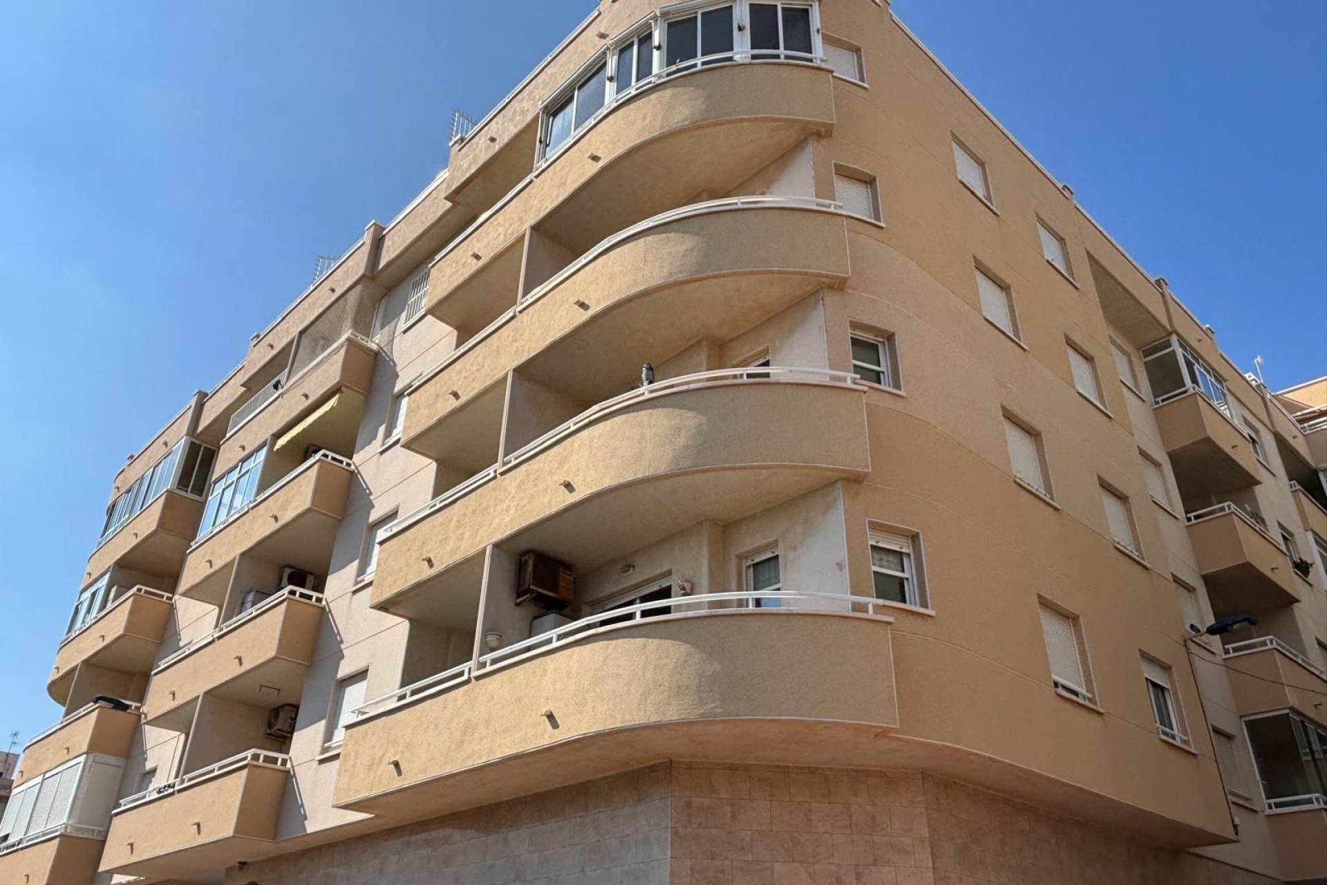 Használt Ingatlanok - Apartman -
Torrevieja - Playa del Cura
