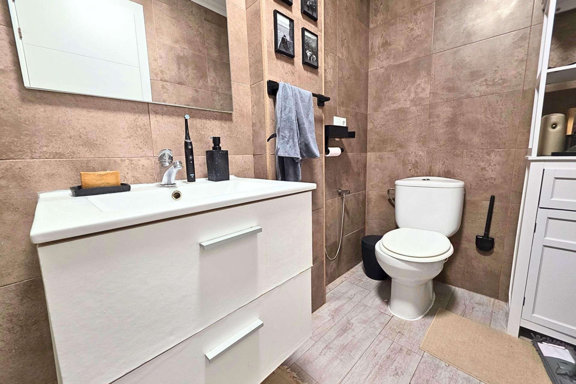 Használt Ingatlanok - Apartman -
Torrevieja - Playa del Cura