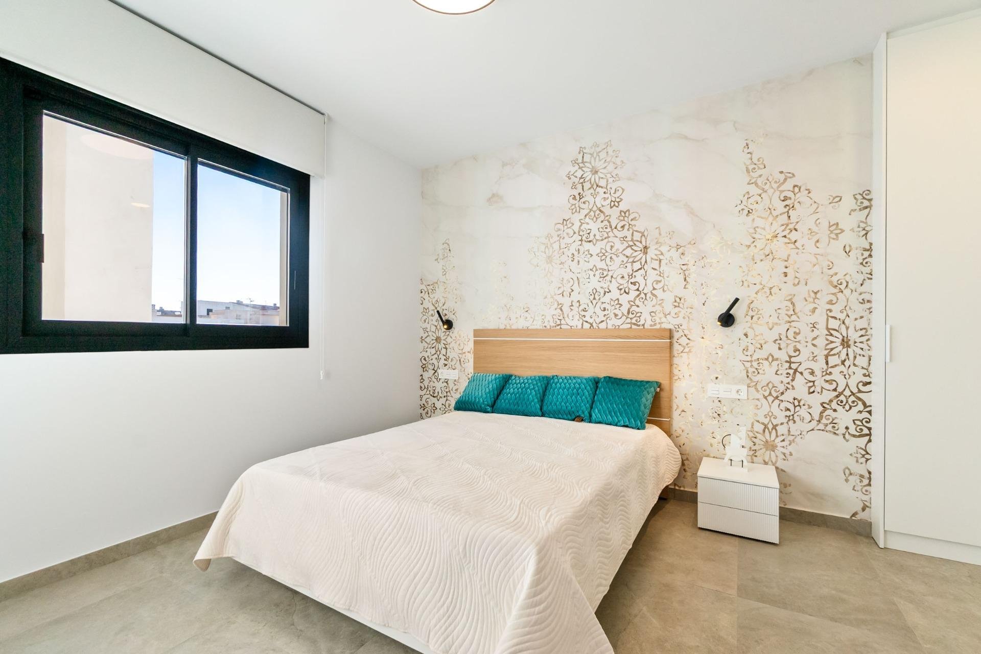 Használt Ingatlanok - Apartman -
Torrevieja - Playa del Cura