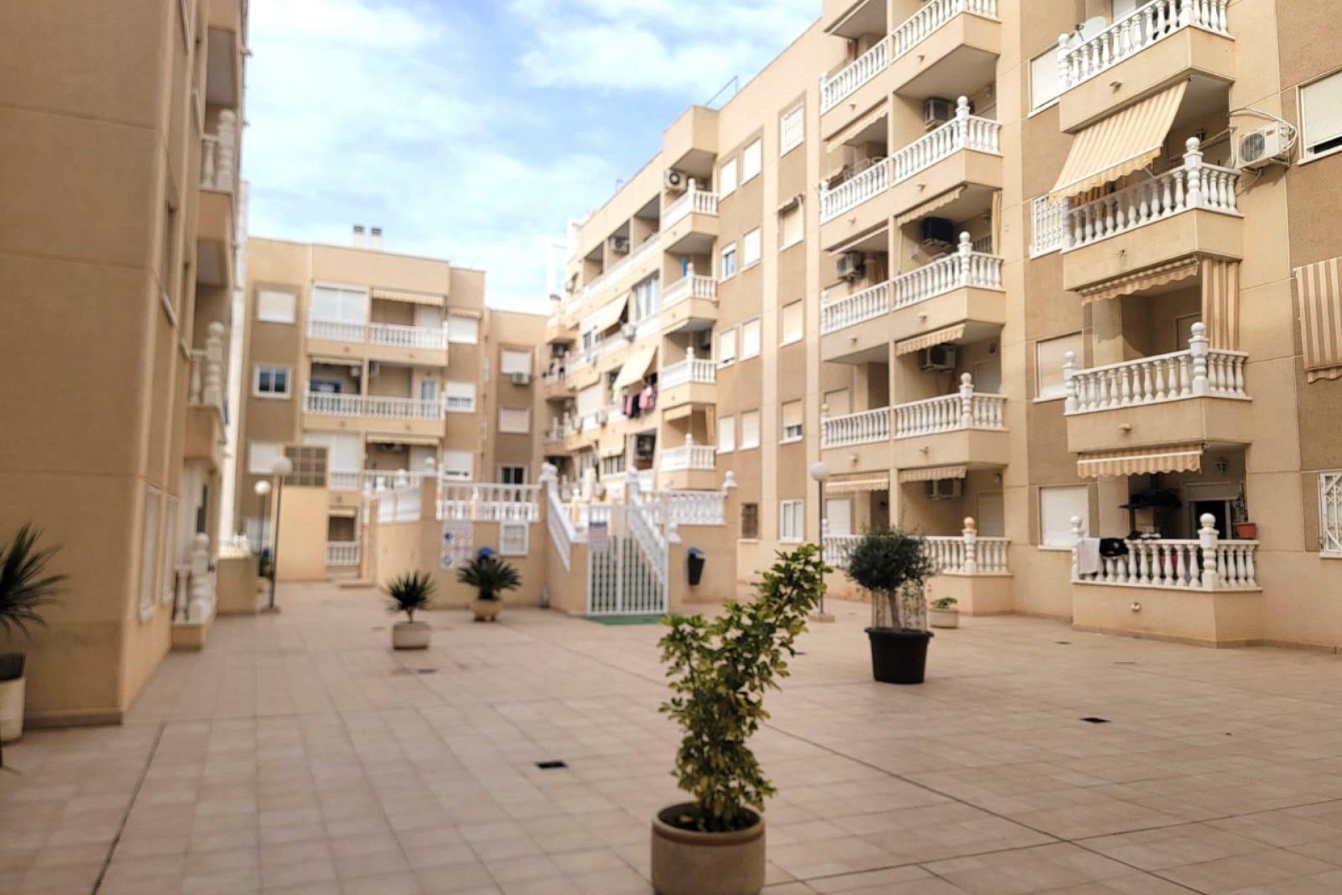 Használt Ingatlanok - Apartman -
Torrevieja - Playa del Cura