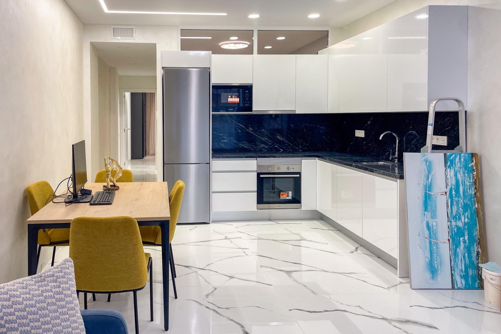 Használt Ingatlanok - Apartman -
Torrevieja - Playa del Cura