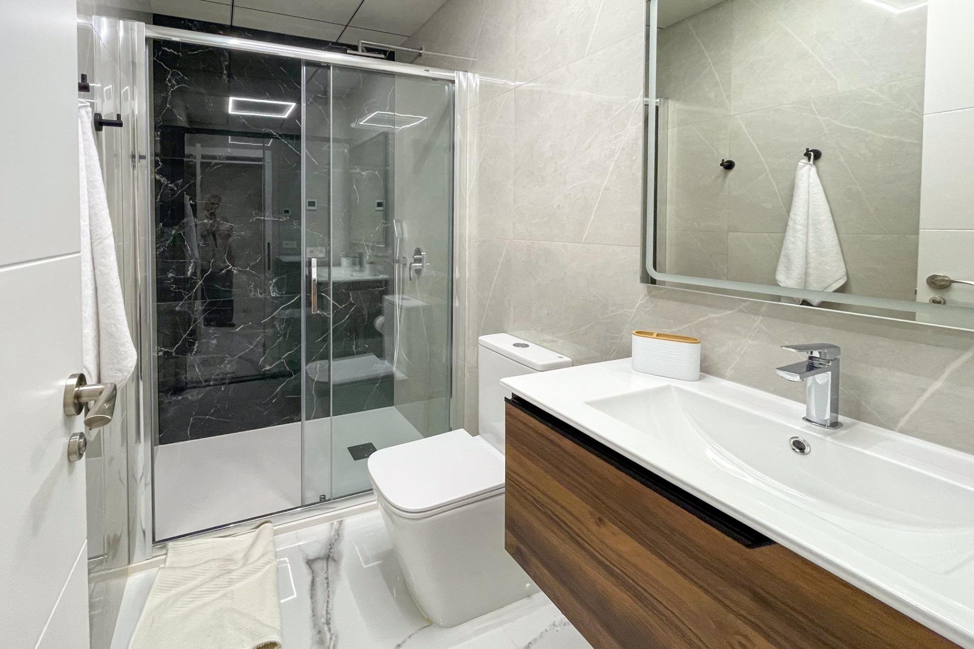 Használt Ingatlanok - Apartman -
Torrevieja - Playa del Cura