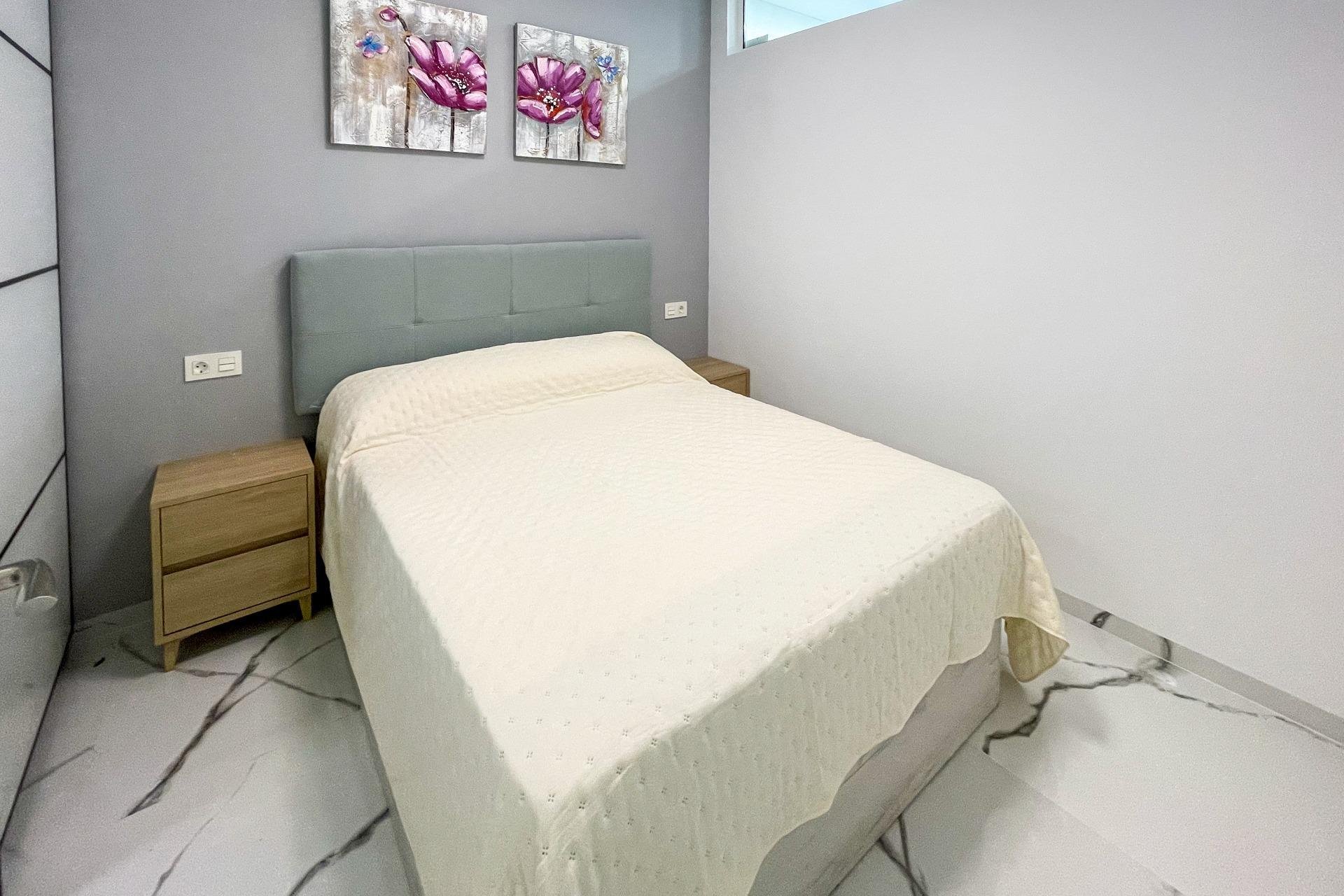 Használt Ingatlanok - Apartman -
Torrevieja - Playa del Cura