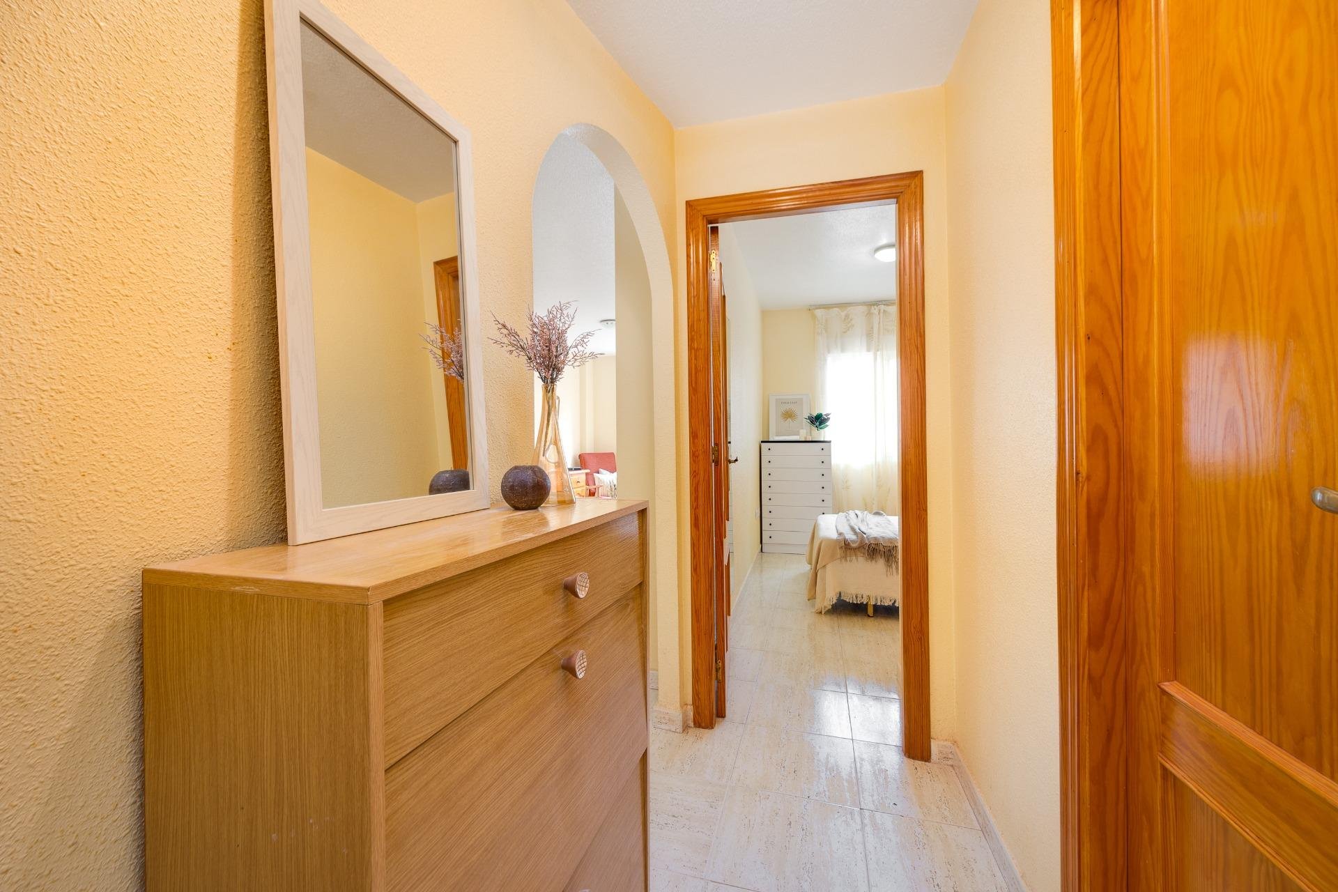 Használt Ingatlanok - Apartman -
Torrevieja - Playa del Cura