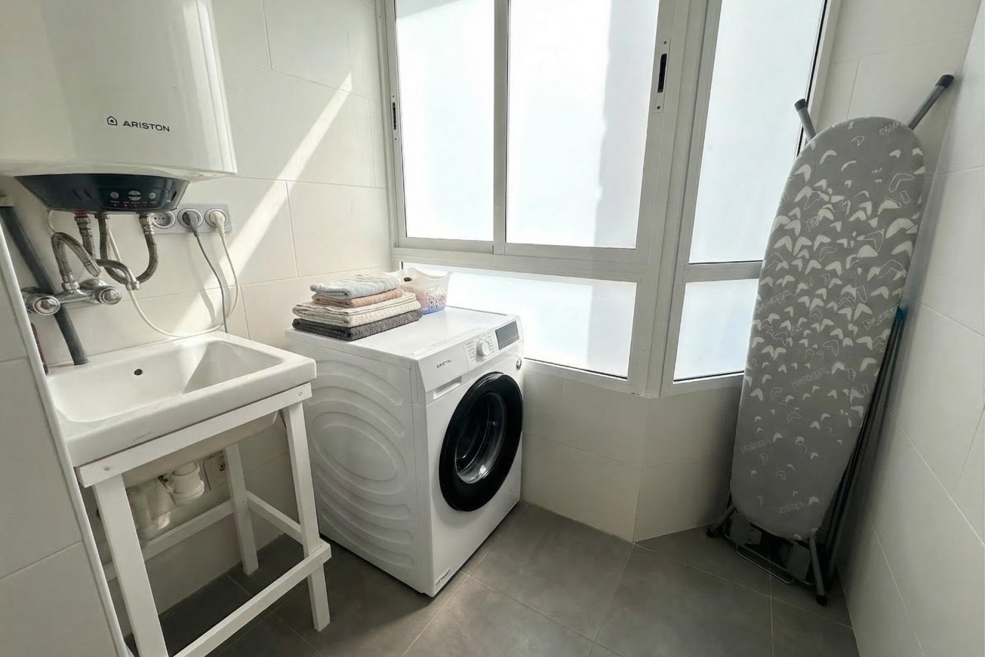 Használt Ingatlanok - Apartman -
Torrevieja - Playa del Cura