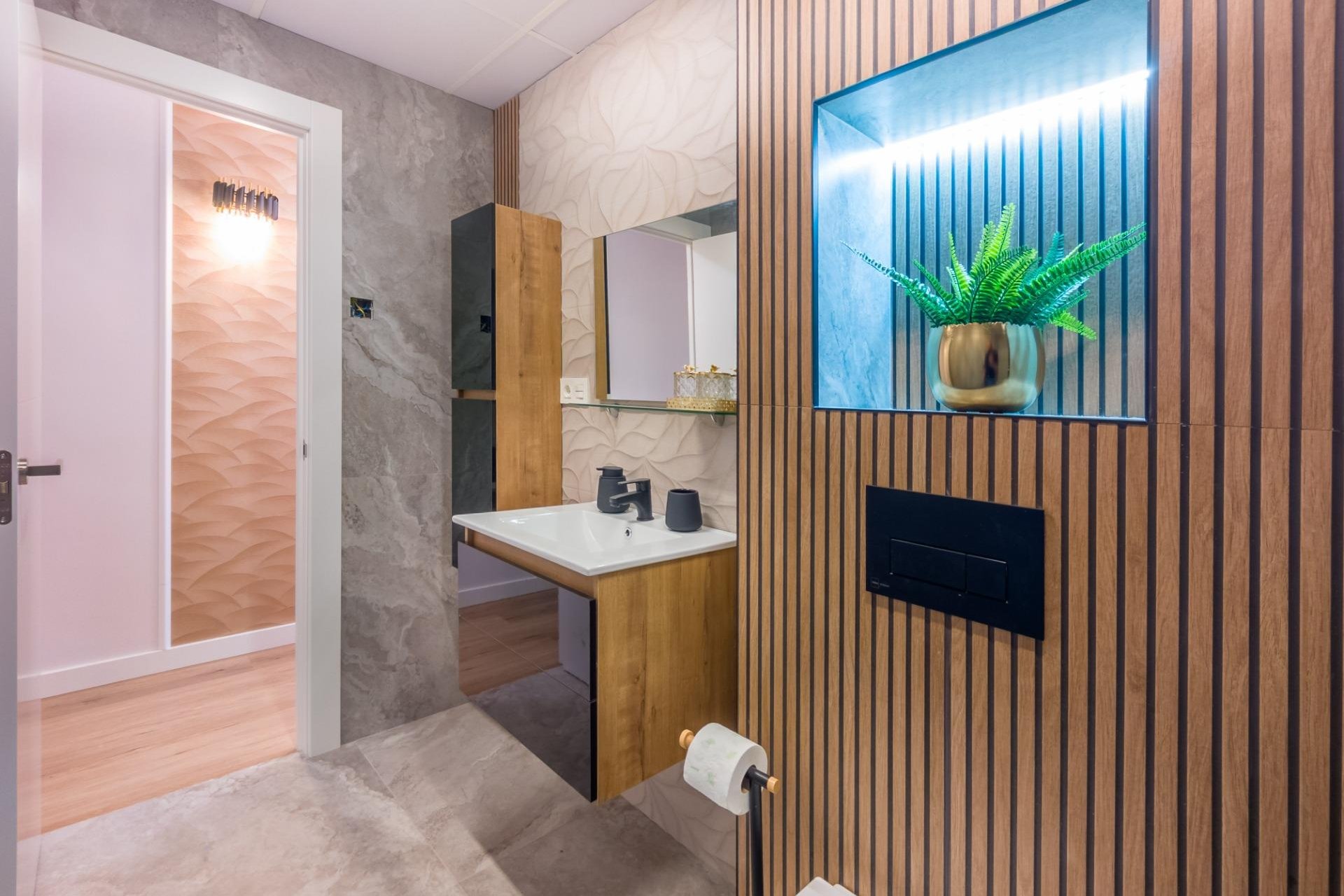 Használt Ingatlanok - Apartman -
Torrevieja - Playa del Cura